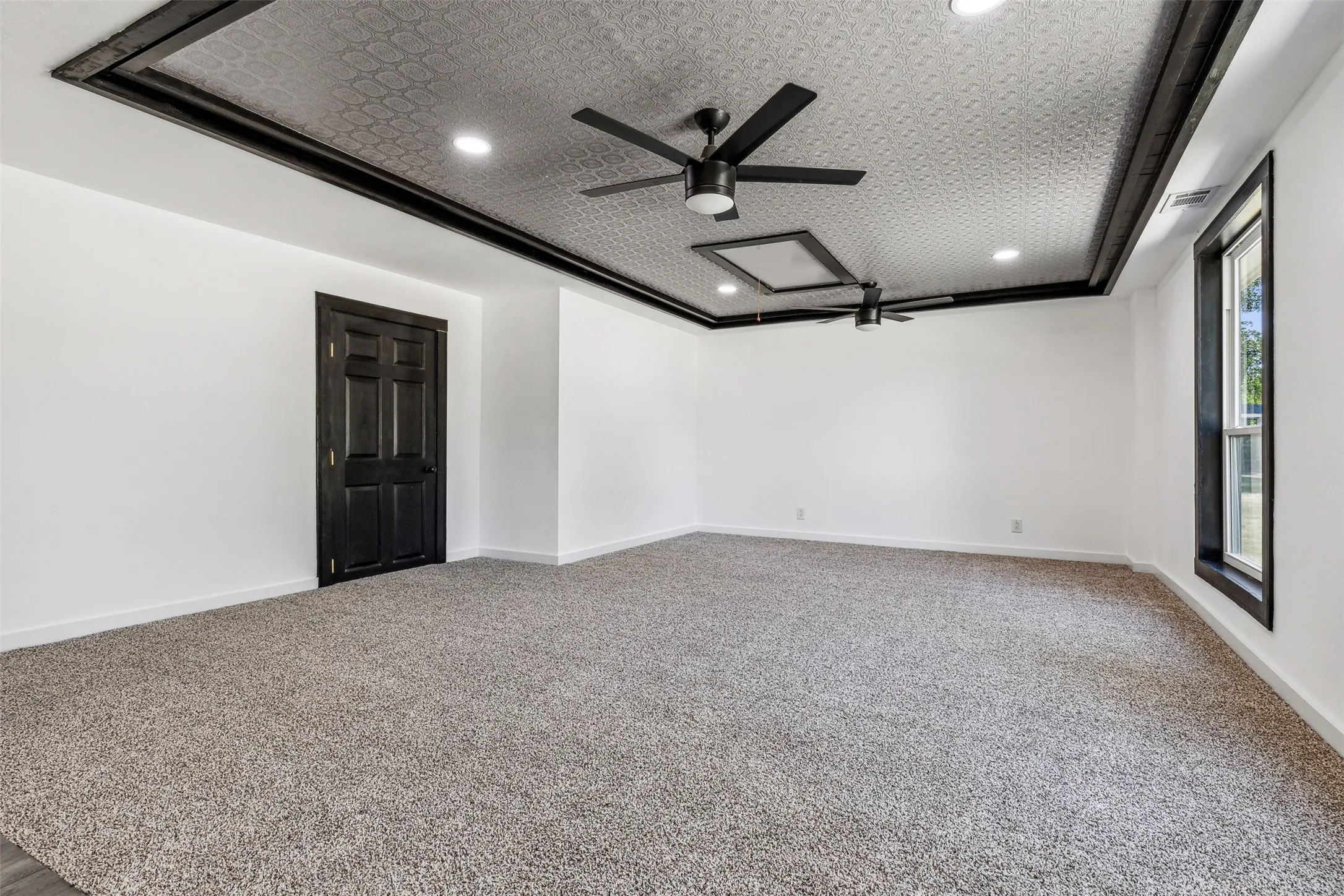 Single Family Residence For Sale in Parker County , 549 W Paloma Court, Fort Worth, Texas 76108, 4 Bedroom, 3 Bathroom, 4 Garage spaces, 2,756 Sqft, built in 1984, mls#21185636, Real Estate Agent in Fort Worth, Homes For Sale in Parker county, Homes For Sale in Fort Worth, Realtor in Fort Worth Texas, Real Estate Brokerage Independent Realty Texas, Luminita Cordes Realtor