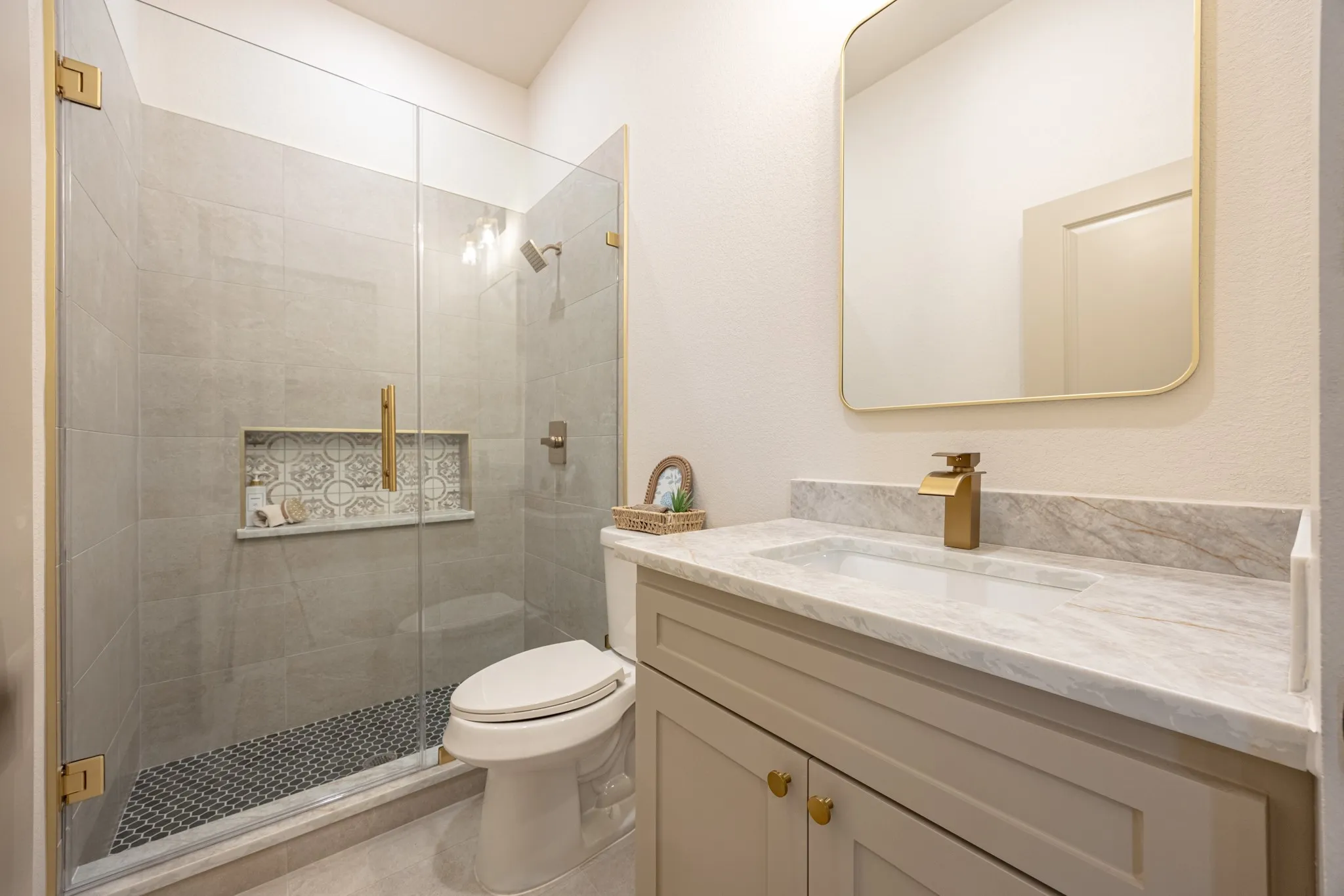 Single Family Residence For Sale in Tarrant County , 617 E Ramsey Avenue, Fort Worth, Texas 76104, 4 Bedroom, 3 Bathroom, 2 Garage spaces, 1,966 Sqft, built in 2026, mls#21185686, Real Estate Agent in Fort Worth, Homes For Sale in Tarrant county, Homes For Sale in Fort Worth, Realtor in Fort Worth Texas, Real Estate Brokerage Independent Realty Texas, Luminita Cordes Realtor