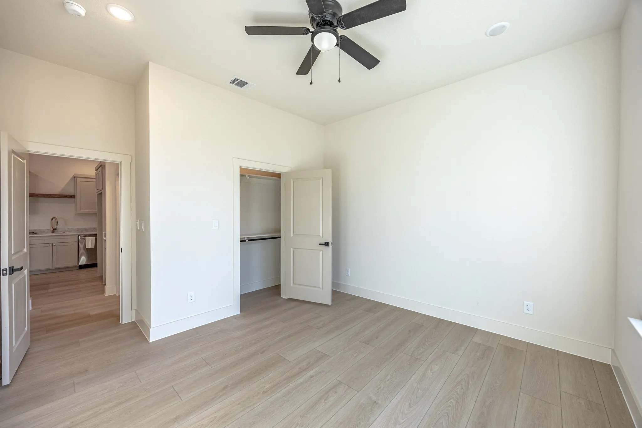 Single Family Residence For Sale in Tarrant County , 617 E Ramsey Avenue, Fort Worth, Texas 76104, 4 Bedroom, 3 Bathroom, 2 Garage spaces, 1,966 Sqft, built in 2026, mls#21185686, Real Estate Agent in Fort Worth, Homes For Sale in Tarrant county, Homes For Sale in Fort Worth, Realtor in Fort Worth Texas, Real Estate Brokerage Independent Realty Texas, Luminita Cordes Realtor
