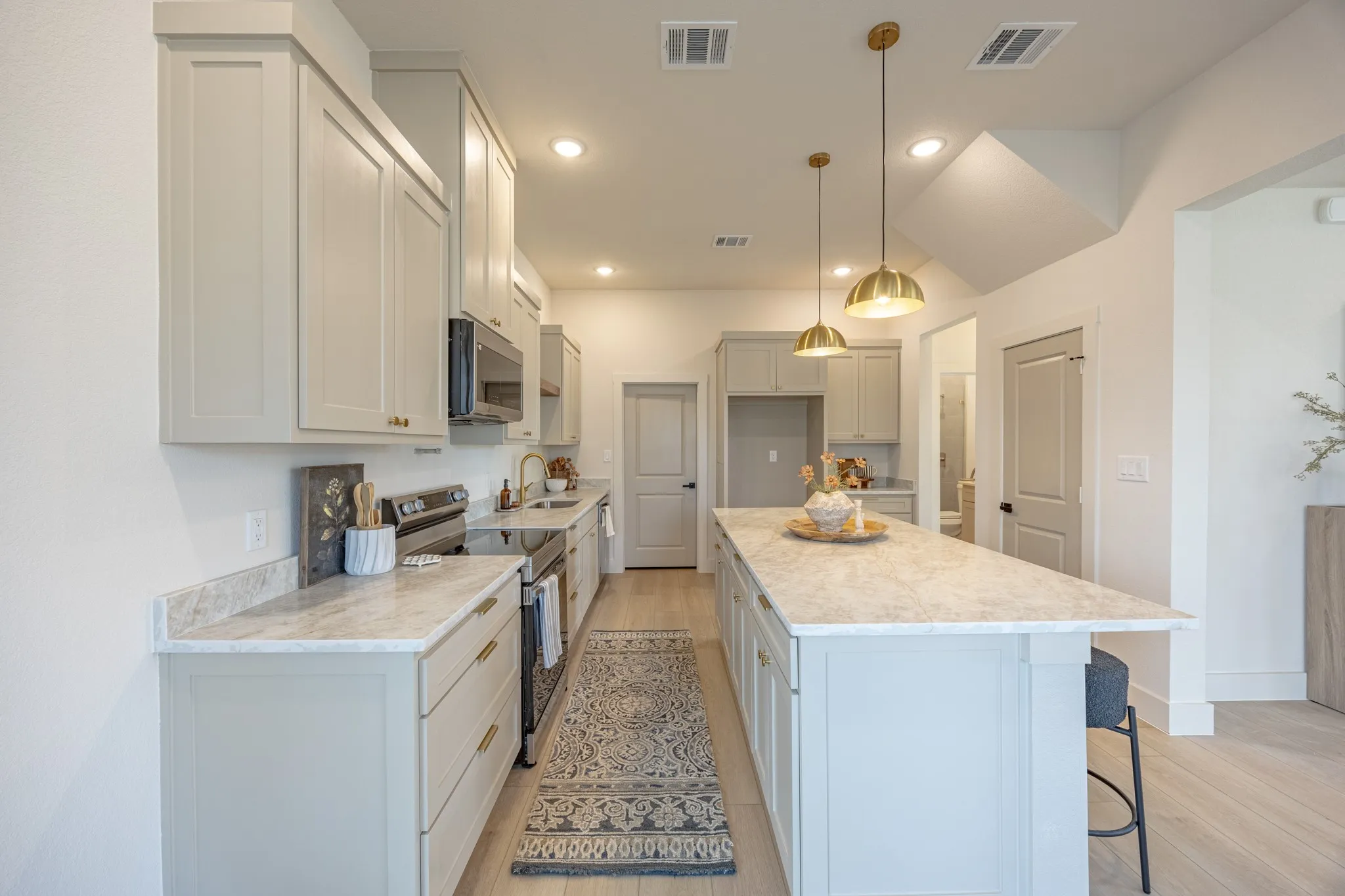 Single Family Residence For Sale in Tarrant County , 617 E Ramsey Avenue, Fort Worth, Texas 76104, 4 Bedroom, 3 Bathroom, 2 Garage spaces, 1,966 Sqft, built in 2026, mls#21185686, Real Estate Agent in Fort Worth, Homes For Sale in Tarrant county, Homes For Sale in Fort Worth, Realtor in Fort Worth Texas, Real Estate Brokerage Independent Realty Texas, Luminita Cordes Realtor