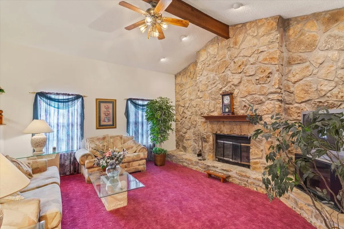 Single Family Residence For Sale in Mc Lennan County , 646 Winding Oaks, Waco, Texas 76705, 3 Bedroom, 2 Bathroom, 2 Garage spaces, 3,024 Sqft, built in 1986, mls#21183030, Real Estate Agent in Waco, Homes For Sale in Mc Lennan county, Homes For Sale in Waco, Realtor in Waco Texas, Real Estate Brokerage Independent Realty Texas, Luminita Cordes Realtor