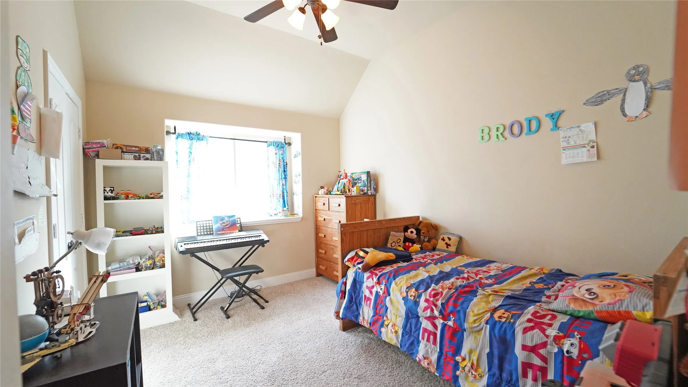 Single Family Residence For Sale in Parker County , 1901 Bay Laurel Drive, Weatherford, Texas 76086, 4 Bedroom, 3 Bathroom, 2 Garage spaces, 2,617 Sqft, built in 2013, Preowned, mls#21184726, Real Estate Agent in Weatherford, Homes For Sale in Parker county, Homes For Sale in Weatherford, Realtor in Weatherford Texas, Real Estate Brokerage Independent Realty Texas, Luminita Cordes Realtor