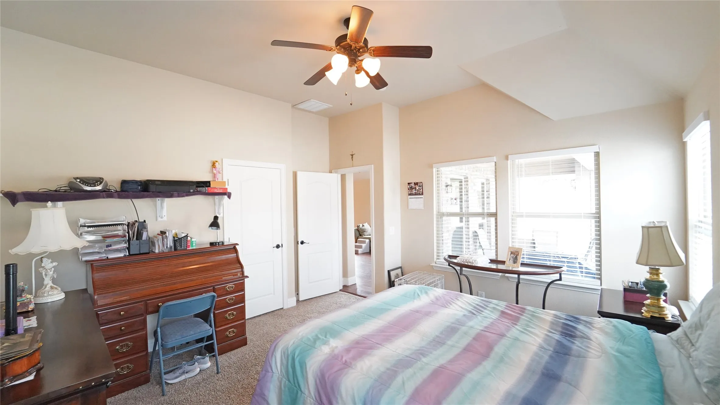 Single Family Residence For Sale in Parker County , 1901 Bay Laurel Drive, Weatherford, Texas 76086, 4 Bedroom, 3 Bathroom, 2 Garage spaces, 2,617 Sqft, built in 2013, Preowned, mls#21184726, Real Estate Agent in Weatherford, Homes For Sale in Parker county, Homes For Sale in Weatherford, Realtor in Weatherford Texas, Real Estate Brokerage Independent Realty Texas, Luminita Cordes Realtor