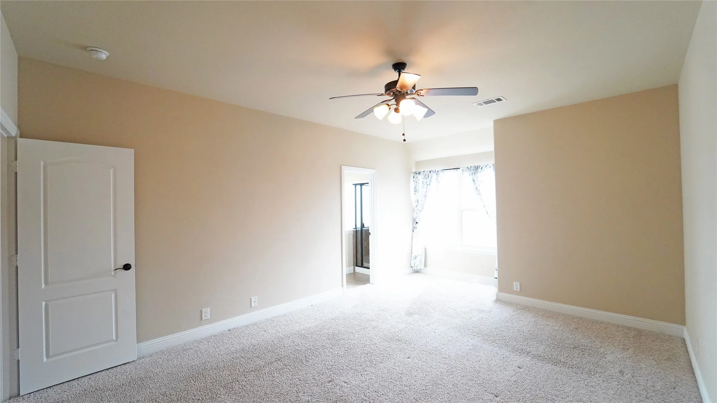 Upstairs Primary Bedroom
