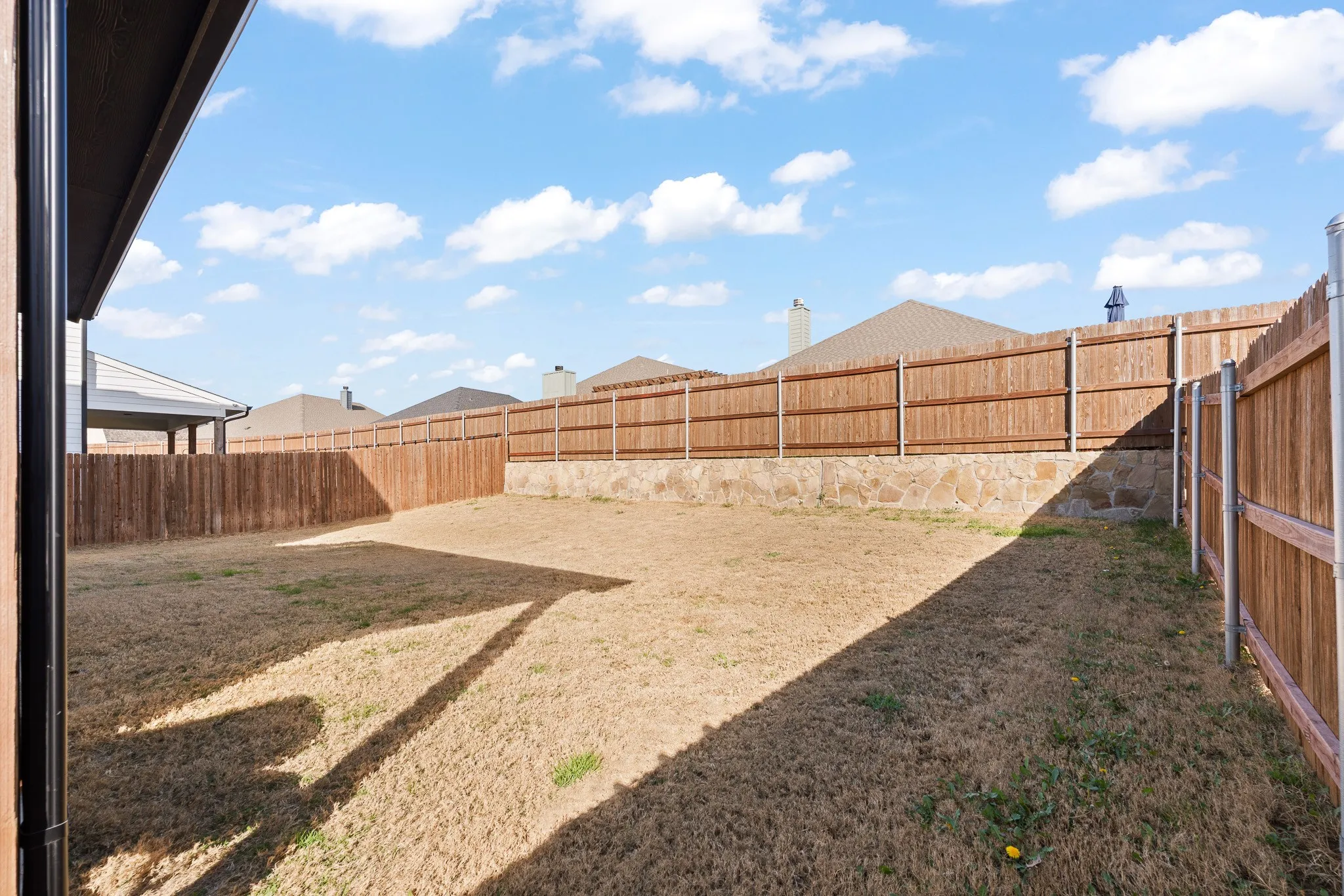 Single Family Residence For Sale in Johnson County , 116 William Lane, Godley, Texas 76044, 4 Bedroom, 3 Bathroom, 2 Garage spaces, 2,422 Sqft, built in 2023, mls#21185865, Real Estate Agent in Godley, Homes For Sale in Johnson county, Homes For Sale in Godley, Realtor in Godley Texas, Real Estate Brokerage Independent Realty Texas, Luminita Cordes Realtor
