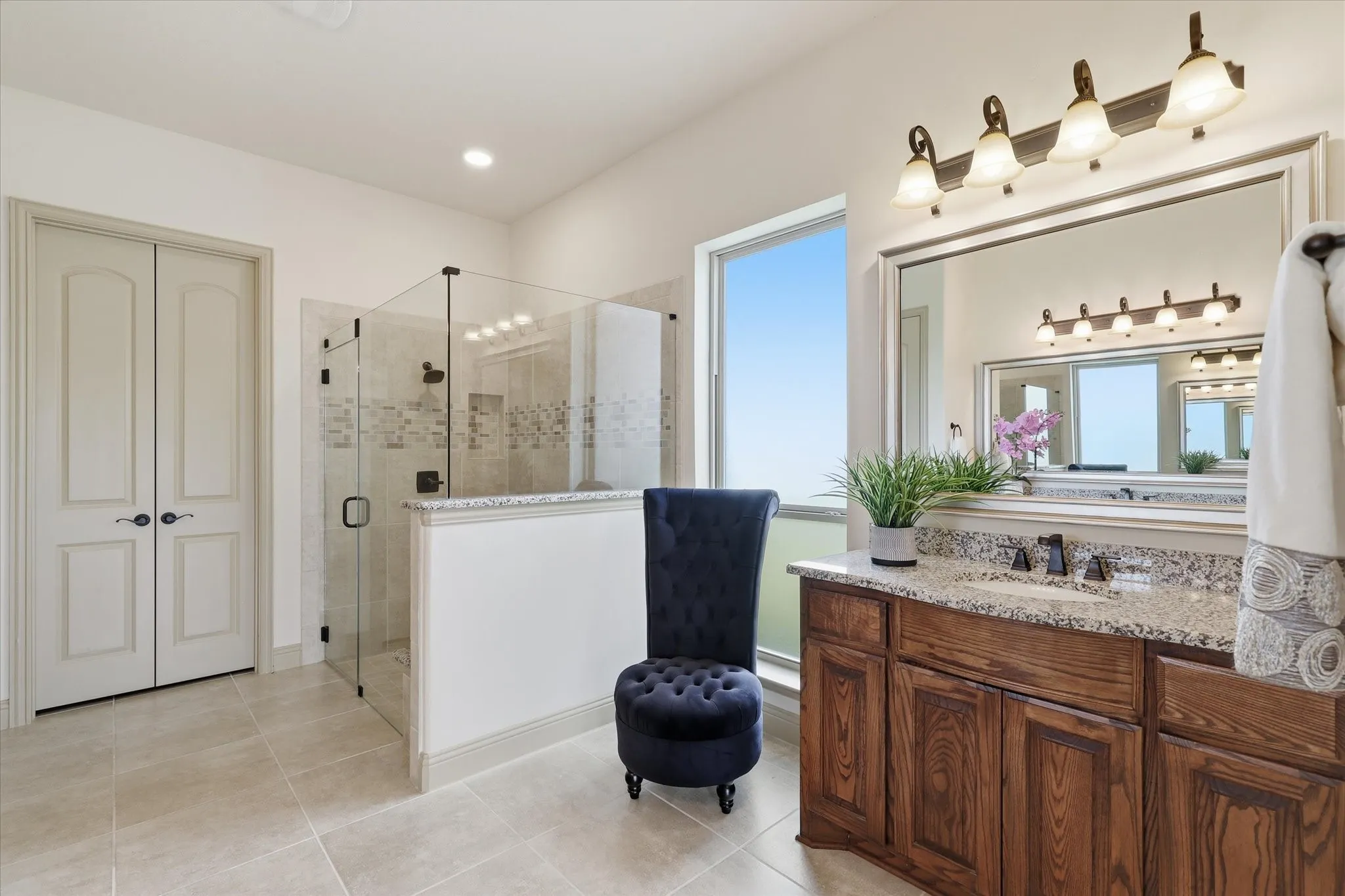 Single Family Residence For Sale in Collin County , 100 Lilyfield Drive, Lucas, Texas 75002, 4 Bedroom, 4 Bathroom, 3 Garage spaces, 3,630 Sqft, built in 2016, Preowned, Price $895,000, mls#21181647, Real Estate Agent in Lucas, Homes For Sale in Collin county, Homes For Sale in Lucas, Realtor in Lucas Texas, Real Estate Brokerage Independent Realty Texas, Luminita Cordes Realtor