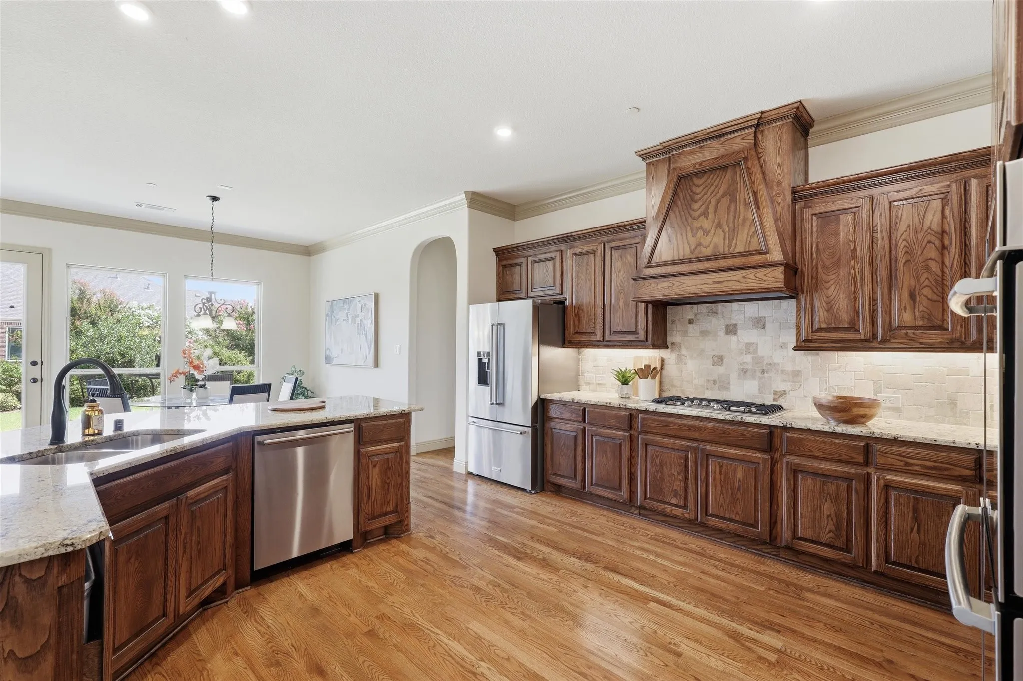 Single Family Residence For Sale in Collin County , 100 Lilyfield Drive, Lucas, Texas 75002, 4 Bedroom, 4 Bathroom, 3 Garage spaces, 3,630 Sqft, built in 2016, Preowned, Price $895,000, mls#21181647, Real Estate Agent in Lucas, Homes For Sale in Collin county, Homes For Sale in Lucas, Realtor in Lucas Texas, Real Estate Brokerage Independent Realty Texas, Luminita Cordes Realtor