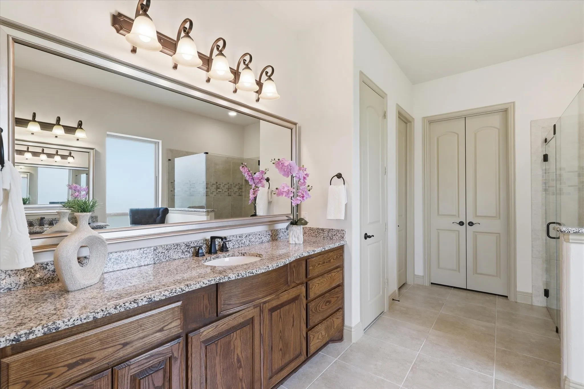 Single Family Residence For Sale in Collin County , 100 Lilyfield Drive, Lucas, Texas 75002, 4 Bedroom, 4 Bathroom, 3 Garage spaces, 3,630 Sqft, built in 2016, Preowned, Price $895,000, mls#21181647, Real Estate Agent in Lucas, Homes For Sale in Collin county, Homes For Sale in Lucas, Realtor in Lucas Texas, Real Estate Brokerage Independent Realty Texas, Luminita Cordes Realtor