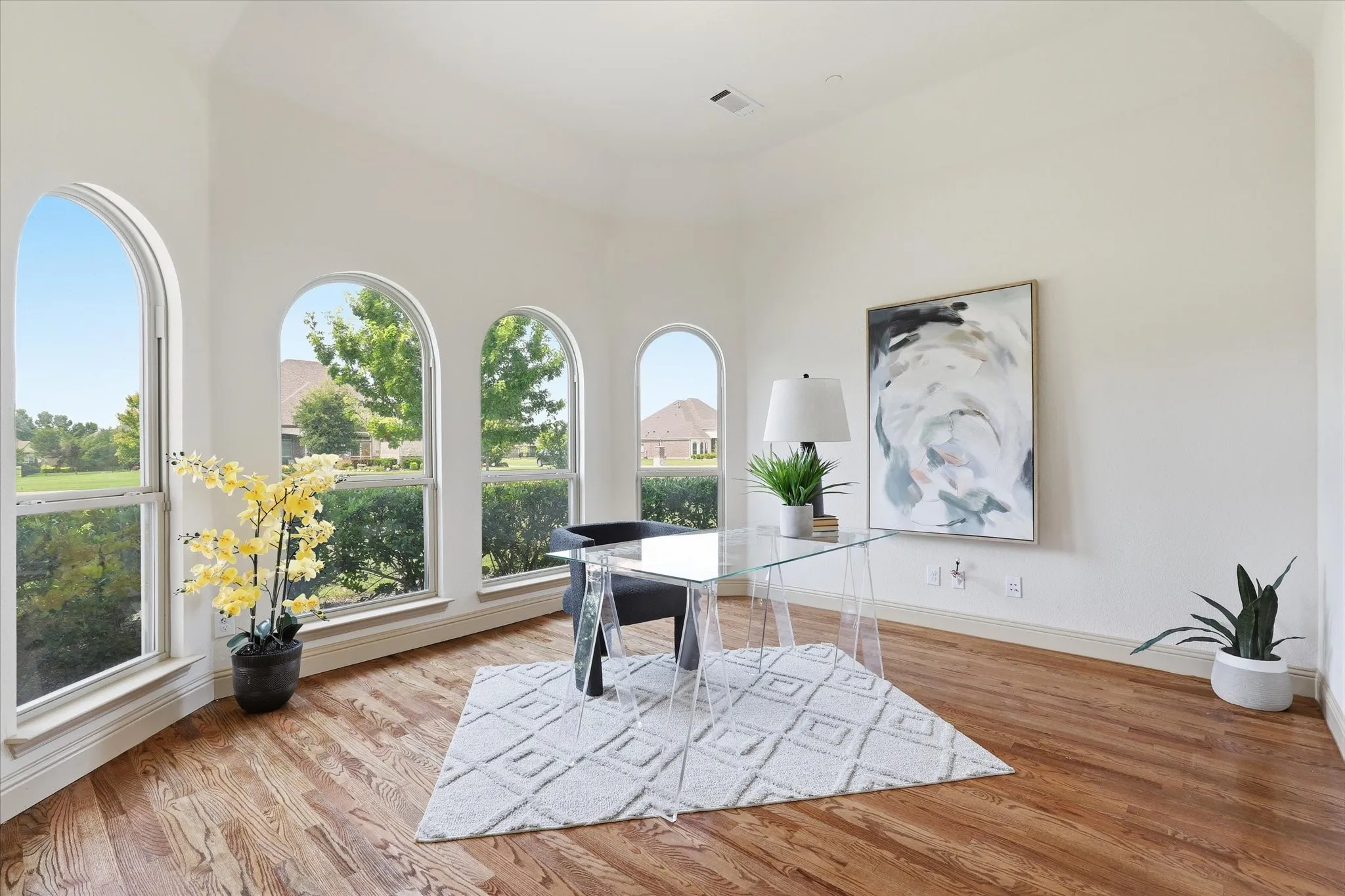 Single Family Residence For Sale in Collin County , 100 Lilyfield Drive, Lucas, Texas 75002, 4 Bedroom, 4 Bathroom, 3 Garage spaces, 3,630 Sqft, built in 2016, Preowned, Price $895,000, mls#21181647, Real Estate Agent in Lucas, Homes For Sale in Collin county, Homes For Sale in Lucas, Realtor in Lucas Texas, Real Estate Brokerage Independent Realty Texas, Luminita Cordes Realtor