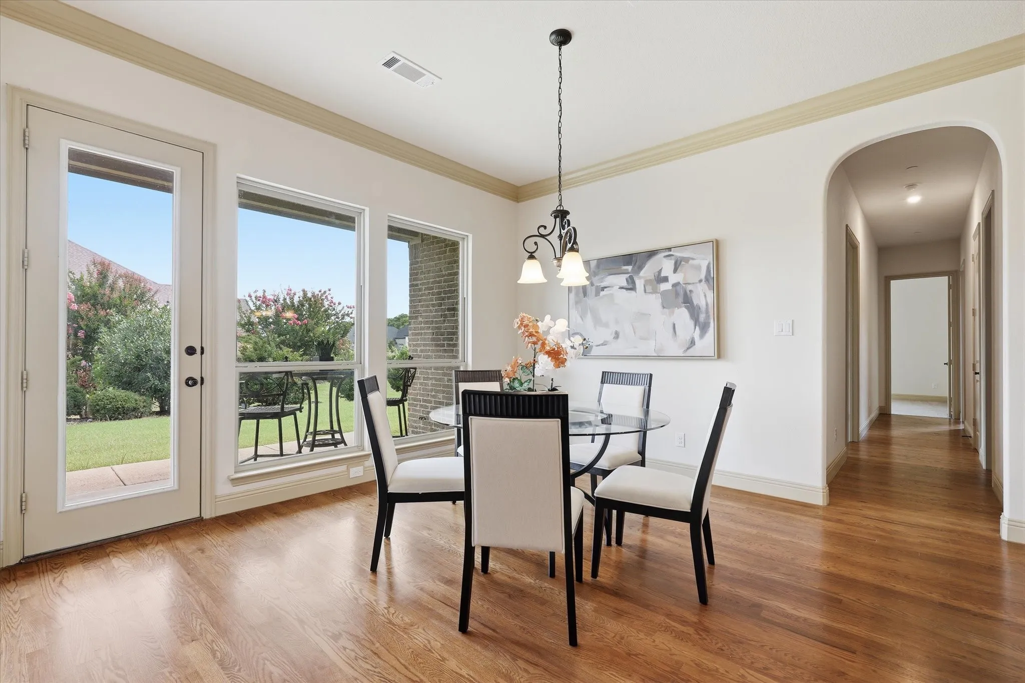 Single Family Residence For Sale in Collin County , 100 Lilyfield Drive, Lucas, Texas 75002, 4 Bedroom, 4 Bathroom, 3 Garage spaces, 3,630 Sqft, built in 2016, Preowned, Price $895,000, mls#21181647, Real Estate Agent in Lucas, Homes For Sale in Collin county, Homes For Sale in Lucas, Realtor in Lucas Texas, Real Estate Brokerage Independent Realty Texas, Luminita Cordes Realtor