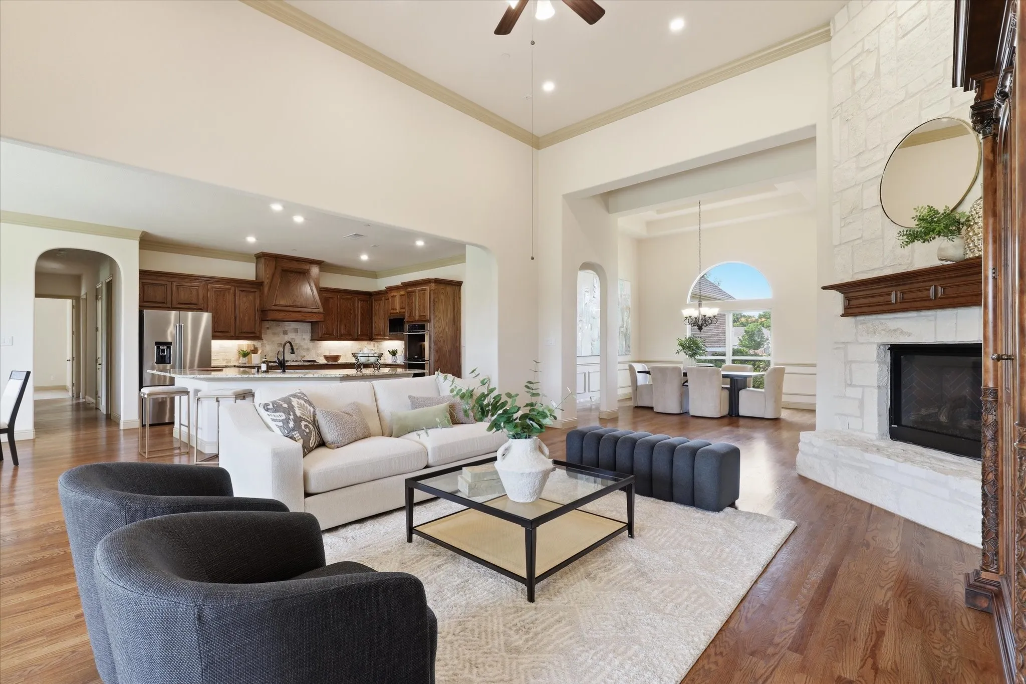 Single Family Residence For Sale in Collin County , 100 Lilyfield Drive, Lucas, Texas 75002, 4 Bedroom, 4 Bathroom, 3 Garage spaces, 3,630 Sqft, built in 2016, Preowned, Price $895,000, mls#21181647, Real Estate Agent in Lucas, Homes For Sale in Collin county, Homes For Sale in Lucas, Realtor in Lucas Texas, Real Estate Brokerage Independent Realty Texas, Luminita Cordes Realtor