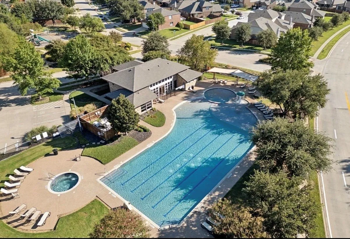 Located in the popular community of Beechwood Creeks within highly regarded Northwest ISD, residents enjoy access to a community pool, playground & more! Nearby shopping, dining & convenient commuter routes.