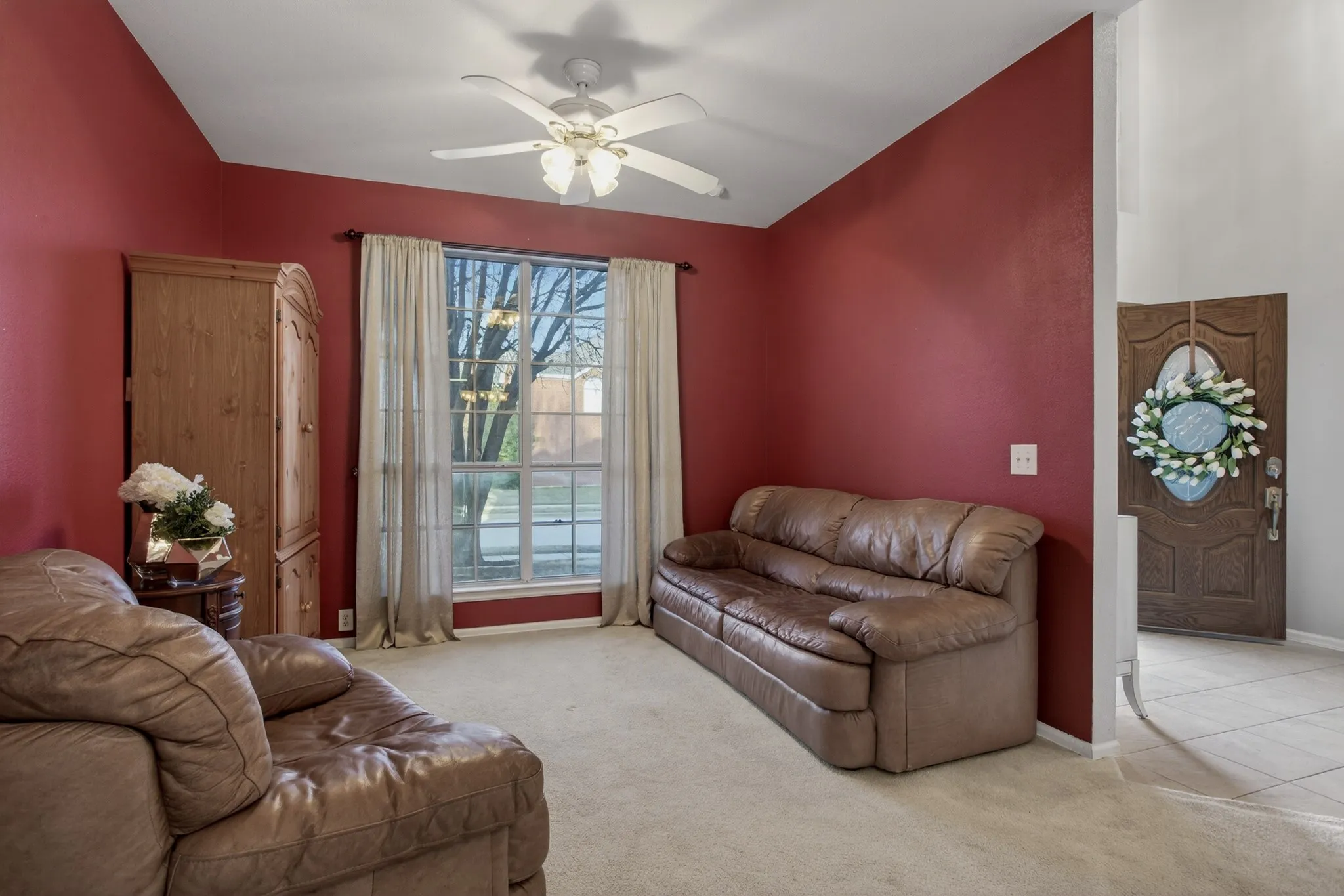 Single Family Residence For Sale in Denton County , 2724 Maple Creek Drive, Fort Worth, Texas 76177, 5 Bedroom, 4 Bathroom, 2 Garage spaces, 3,430 Sqft, built in 2005, Preowned, mls#21181296, Real Estate Agent in Fort Worth, Homes For Sale in Denton county, Homes For Sale in Fort Worth, Realtor in Fort Worth Texas, Real Estate Brokerage Independent Realty Texas, Luminita Cordes Realtor