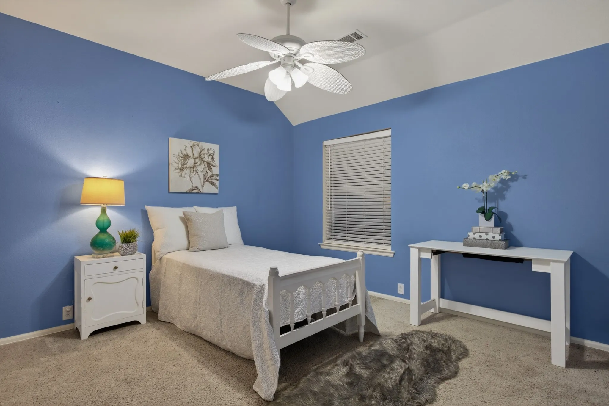 All secondary beds include spacious closets & ceiling fans.