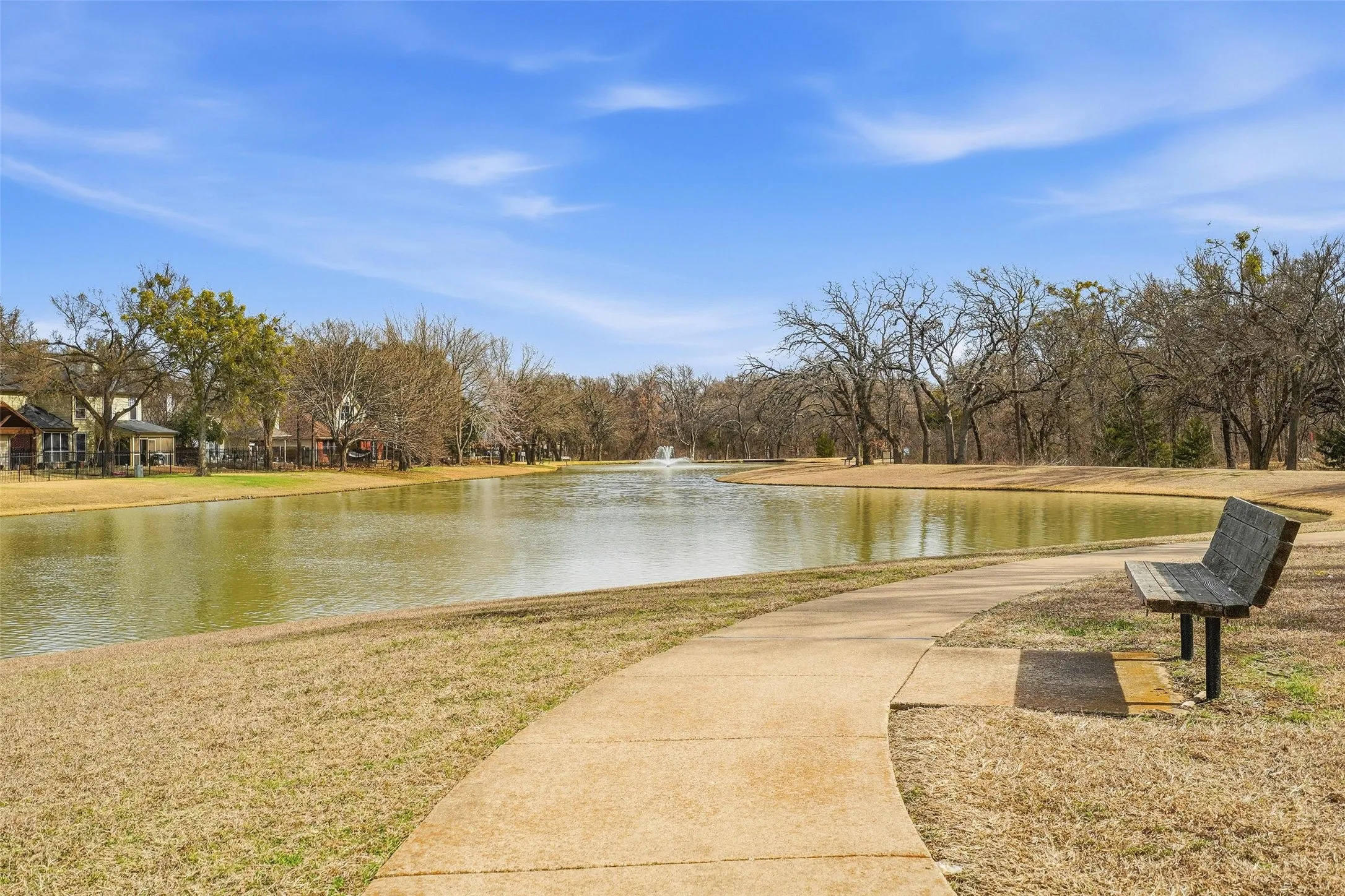 Single Family Residence For Sale in Johnson County , 508 Lakeview Circle, Burleson, Texas 76028, 4 Bedroom, 4 Bathroom, 2 Garage spaces, 3,010 Sqft, built in 2006, mls#21184162, Real Estate Agent in Burleson, Homes For Sale in Johnson county, Homes For Sale in Burleson, Realtor in Burleson Texas, Real Estate Brokerage Independent Realty Texas, Luminita Cordes Realtor