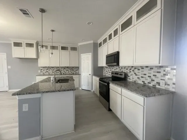 Single Family Residence For Sale in Navarro County , 938 Genesis Road, Rice, Texas 75155, 4 Bedroom, 3 Bathroom, 2 Garage spaces, 2,050 Sqft, built in 2022, Preowned, mls#21186325, Real Estate Agent in Rice, Homes For Sale in Navarro county, Homes For Sale in Rice, Realtor in Rice Texas, Real Estate Brokerage Independent Realty Texas, Luminita Cordes Realtor