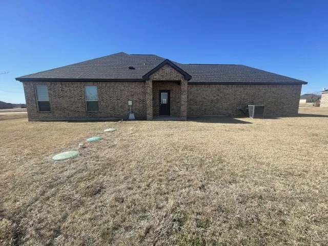 Single Family Residence For Sale in Navarro County , 938 Genesis Road, Rice, Texas 75155, 4 Bedroom, 3 Bathroom, 2 Garage spaces, 2,050 Sqft, built in 2022, Preowned, mls#21186325, Real Estate Agent in Rice, Homes For Sale in Navarro county, Homes For Sale in Rice, Realtor in Rice Texas, Real Estate Brokerage Independent Realty Texas, Luminita Cordes Realtor