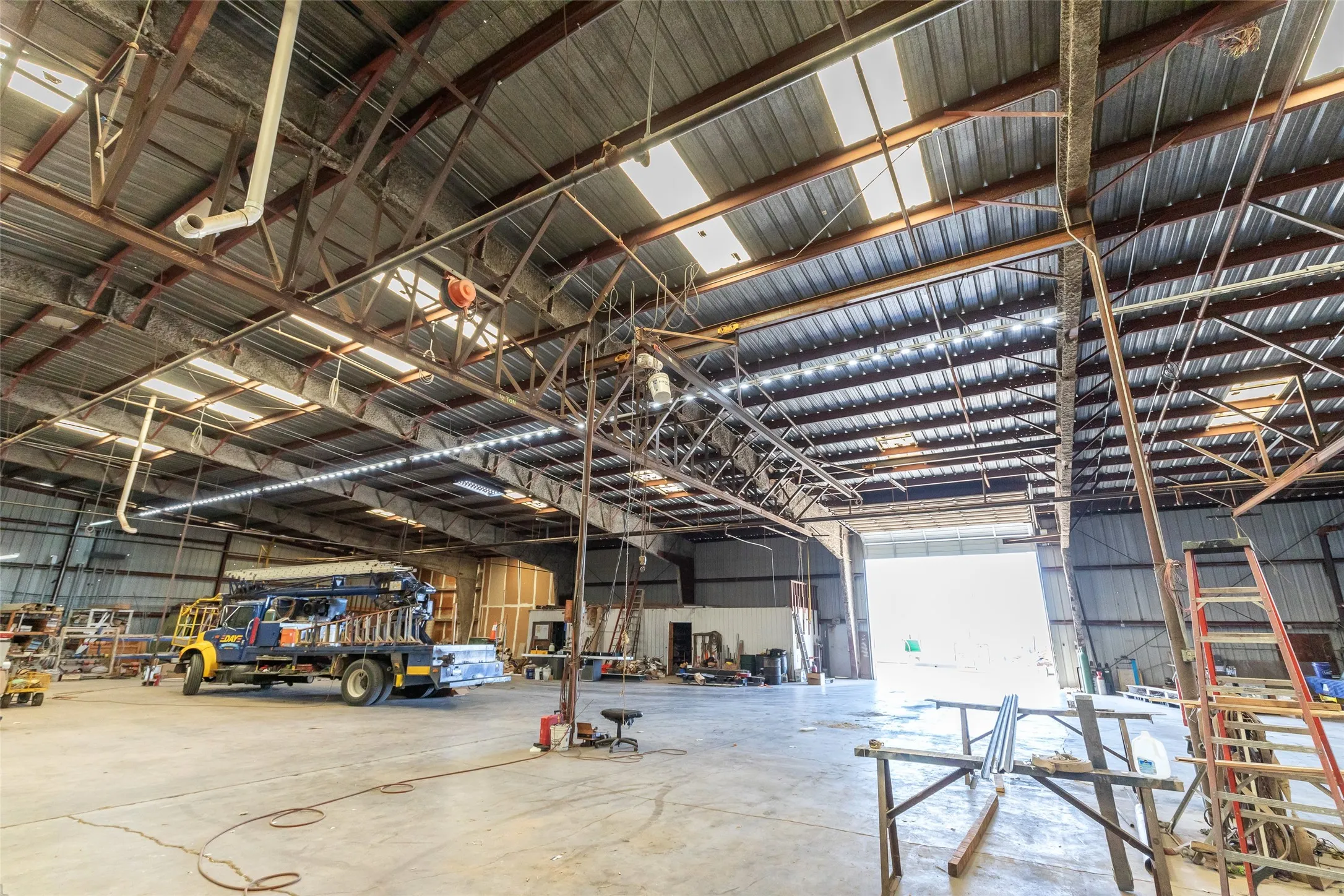 Industrial For Sale in Taylor County , 5050 E US Highway 80, Abilene, Texas 79601, 0, 0, Garage spaces, 0 Sqft, built in 1981, Preowned, mls#21182865, Real Estate Agent in Abilene, Homes For Sale in Taylor county, Homes For Sale in Abilene, Realtor in Abilene Texas, Real Estate Brokerage Independent Realty Texas, Luminita Cordes Realtor
