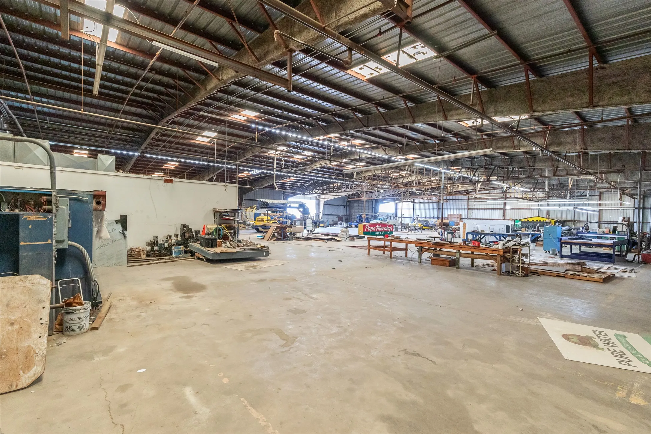 Industrial For Sale in Taylor County , 5050 E US Highway 80, Abilene, Texas 79601, 0, 0, Garage spaces, 0 Sqft, built in 1981, Preowned, mls#21182865, Real Estate Agent in Abilene, Homes For Sale in Taylor county, Homes For Sale in Abilene, Realtor in Abilene Texas, Real Estate Brokerage Independent Realty Texas, Luminita Cordes Realtor