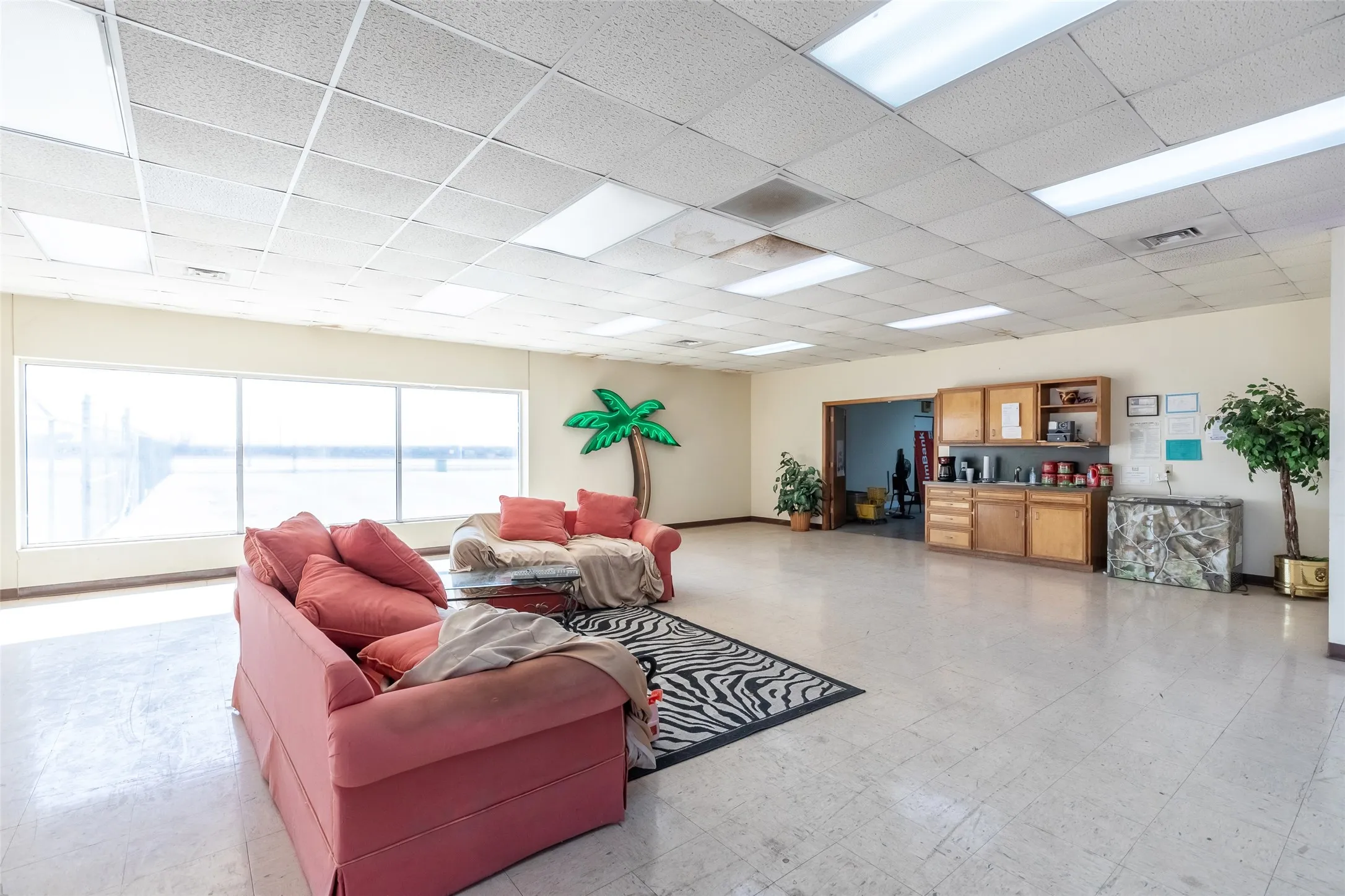 Industrial For Sale in Taylor County , 5050 E US Highway 80, Abilene, Texas 79601, 0, 0, Garage spaces, 0 Sqft, built in 1981, Preowned, mls#21182865, Real Estate Agent in Abilene, Homes For Sale in Taylor county, Homes For Sale in Abilene, Realtor in Abilene Texas, Real Estate Brokerage Independent Realty Texas, Luminita Cordes Realtor