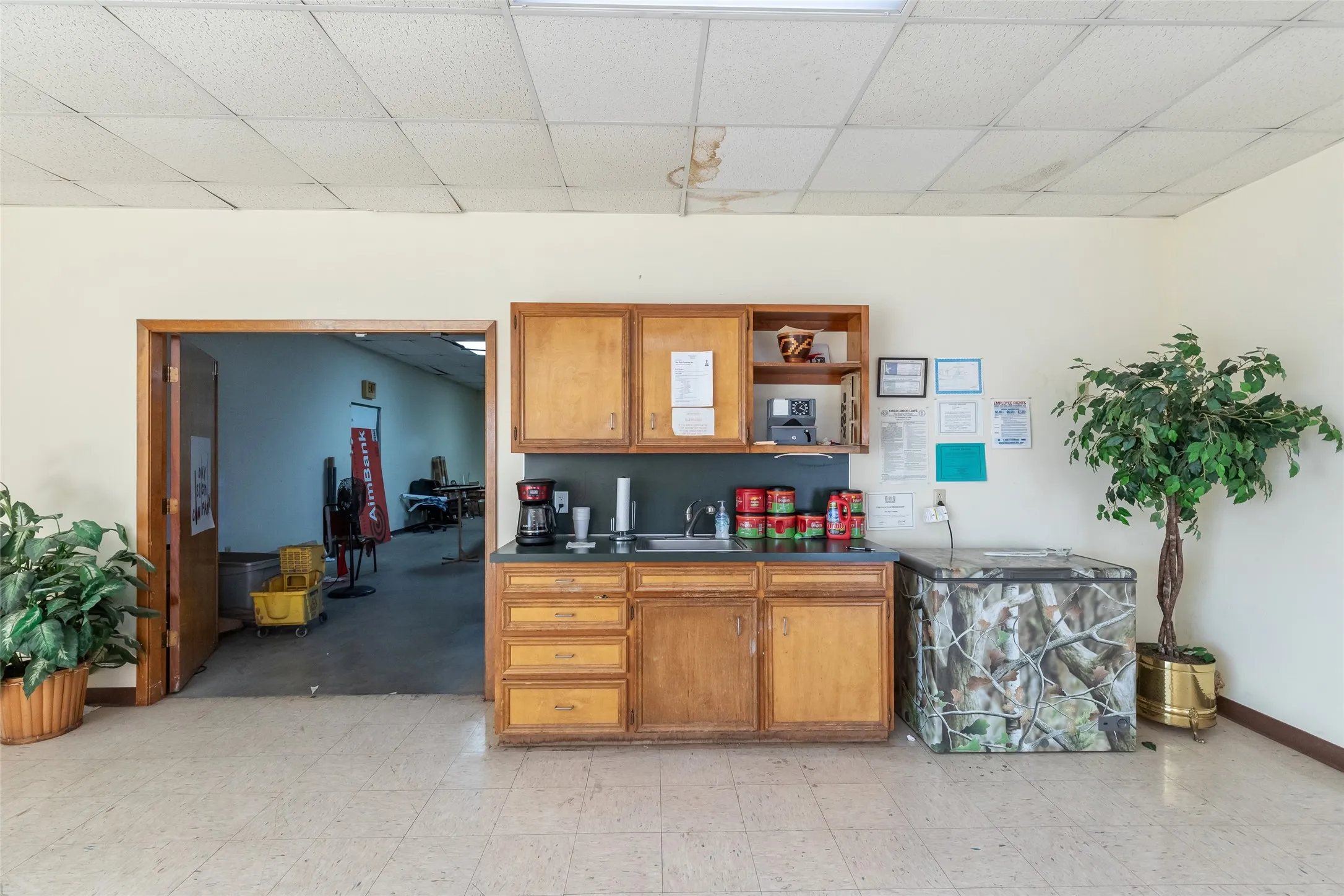 Industrial For Sale in Taylor County , 5050 E US Highway 80, Abilene, Texas 79601, 0, 0, Garage spaces, 0 Sqft, built in 1981, Preowned, mls#21182865, Real Estate Agent in Abilene, Homes For Sale in Taylor county, Homes For Sale in Abilene, Realtor in Abilene Texas, Real Estate Brokerage Independent Realty Texas, Luminita Cordes Realtor