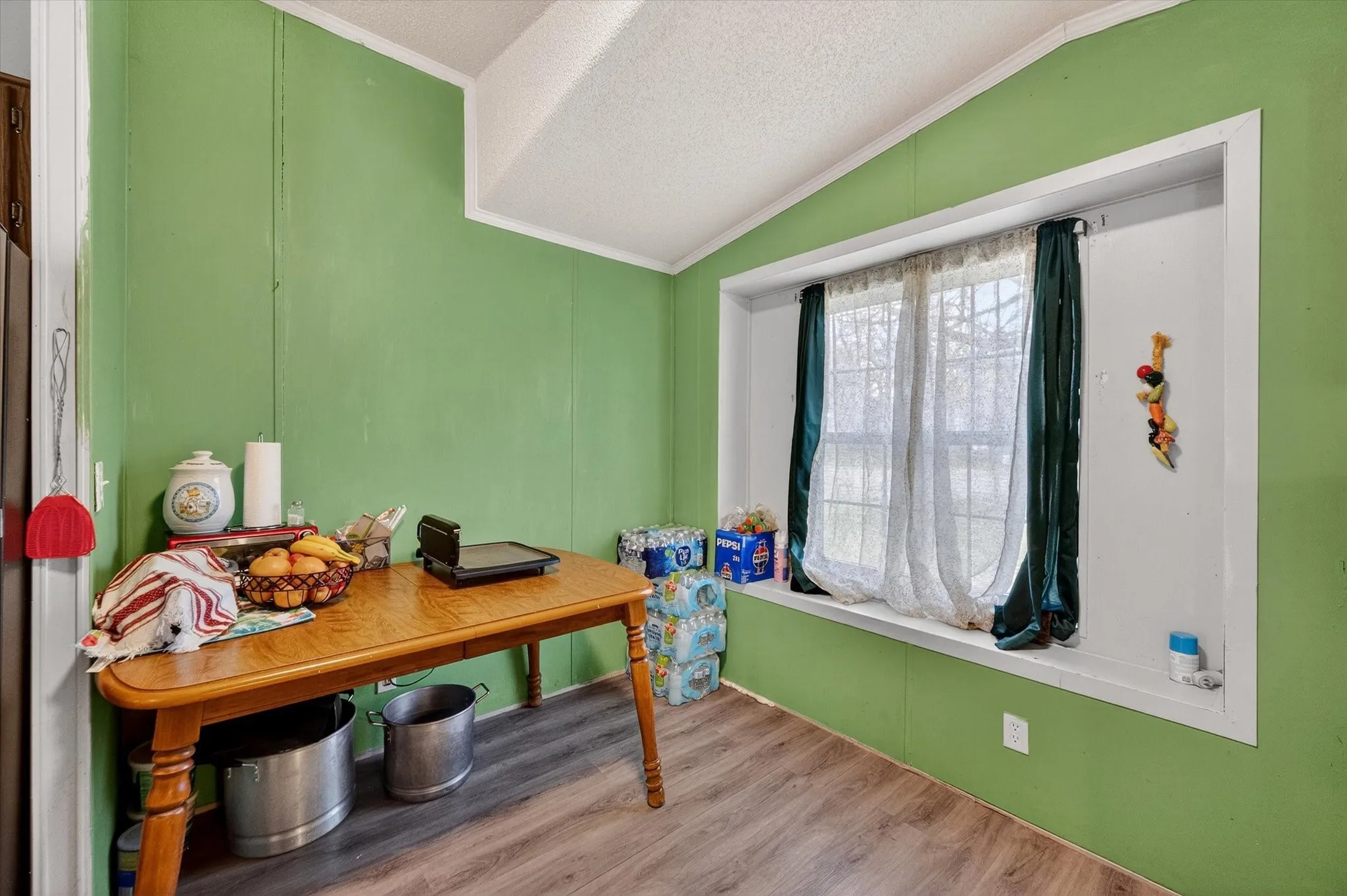 Mobile Home For Sale in Navarro County , 2301 W 13th Avenue, Corsicana, Texas 75110, 3 Bedrooms, 2 Bathrooms, 2 Garage spaces, 1,442 Sqft, built in 2003, Preowned, Price $160,000, mls#21184756, Real Estate Agent in Corsicana, Homes For Sale in Navarro county, Homes For Sale in Corsicana, Realtor in Corsicana Texas, Real Estate Brokerage Independent Realty Texas, Luminita Cordes Realtor