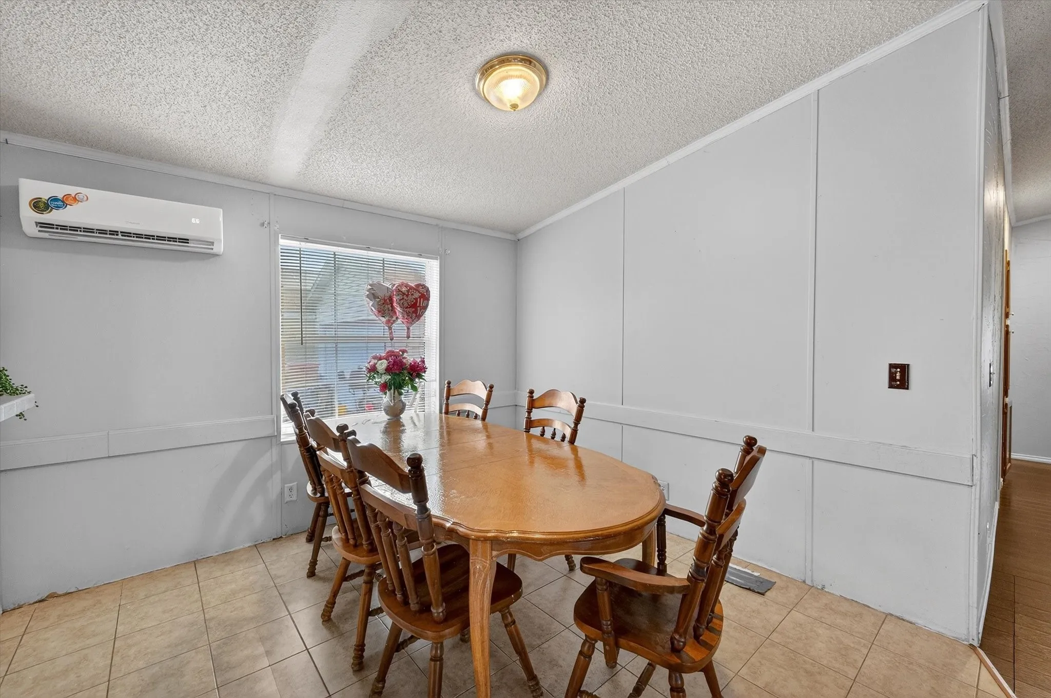 Mobile Home For Sale in Navarro County , 2301 W 13th Avenue, Corsicana, Texas 75110, 3 Bedrooms, 2 Bathrooms, 2 Garage spaces, 1,442 Sqft, built in 2003, Preowned, Price $160,000, mls#21184756, Real Estate Agent in Corsicana, Homes For Sale in Navarro county, Homes For Sale in Corsicana, Realtor in Corsicana Texas, Real Estate Brokerage Independent Realty Texas, Luminita Cordes Realtor