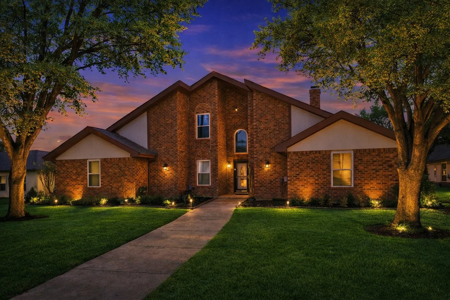 VIRTUAL Traditional-style home featuring a front lawn, brick siding, and a chimney