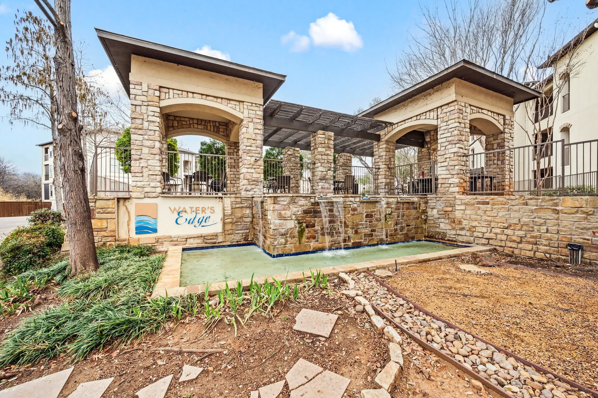 Condominium For Sale in Denton County , 500 Waters Edge Drive 137, Lake Dallas, Texas 75065, 3 Bedroom, 2 Bathroom, 2 Garage spaces, 1,581 Sqft, built in 2005, Preowned, mls#21185783, Real Estate Agent in Lake Dallas, Homes For Sale in Denton county, Homes For Sale in Lake Dallas, Realtor in Lake Dallas Texas, Real Estate Brokerage Independent Realty Texas, Luminita Cordes Realtor