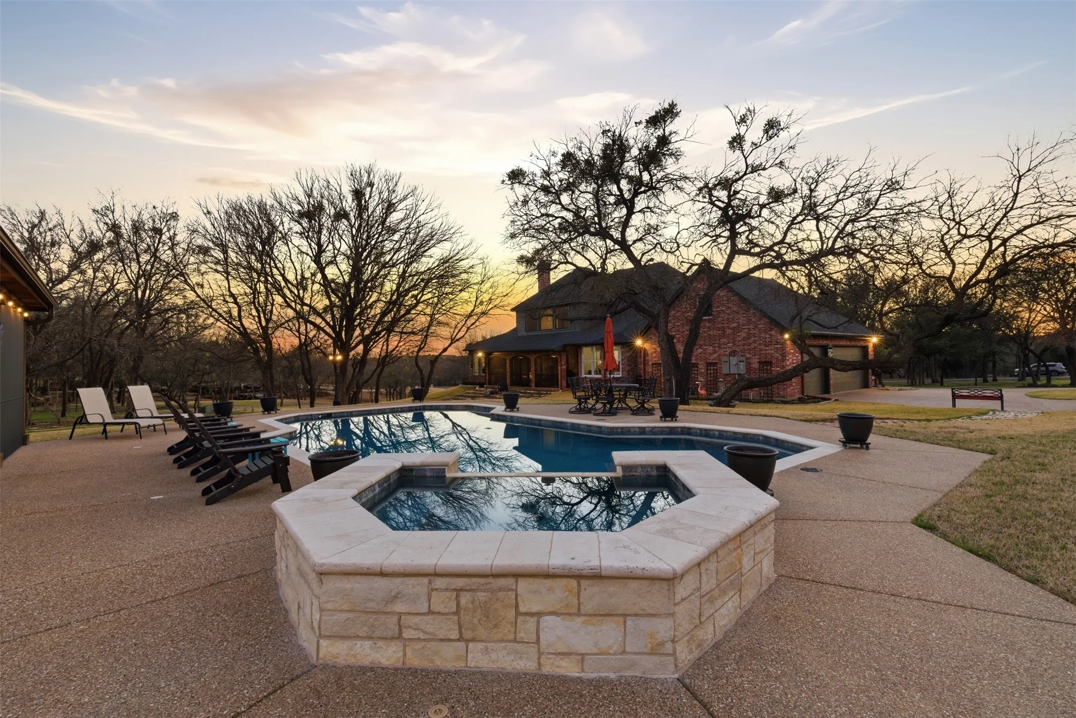 Single Family Residence For Sale in Tarrant County , 4405 Richardson Ranch Road, Fort Worth, Texas 76126, 4 Bedroom, 5 Bathroom, 3 Garage spaces, 3,802 Sqft, built in 2002, Preowned, mls#21183843, Real Estate Agent in Fort Worth, Homes For Sale in Tarrant county, Homes For Sale in Fort Worth, Realtor in Fort Worth Texas, Real Estate Brokerage Independent Realty Texas, Luminita Cordes Realtor