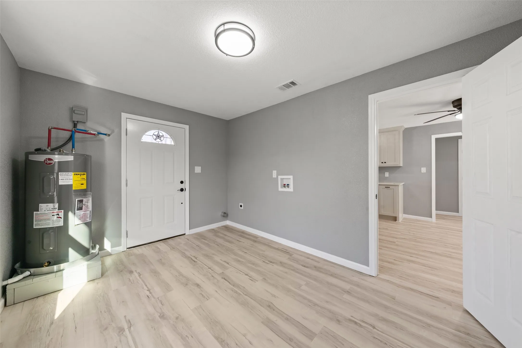 Single Family Residence For Sale in Bosque County , 108 9th Street, Valley Mills, Texas 76689, 3 Bedroom, 1 Bathroom, Garage spaces, 1,046 Sqft, built in 1950, Preowned, mls#21186358, Real Estate Agent in Valley Mills, Homes For Sale in Bosque county, Homes For Sale in Valley Mills, Realtor in Valley Mills Texas, Real Estate Brokerage Independent Realty Texas, Luminita Cordes Realtor