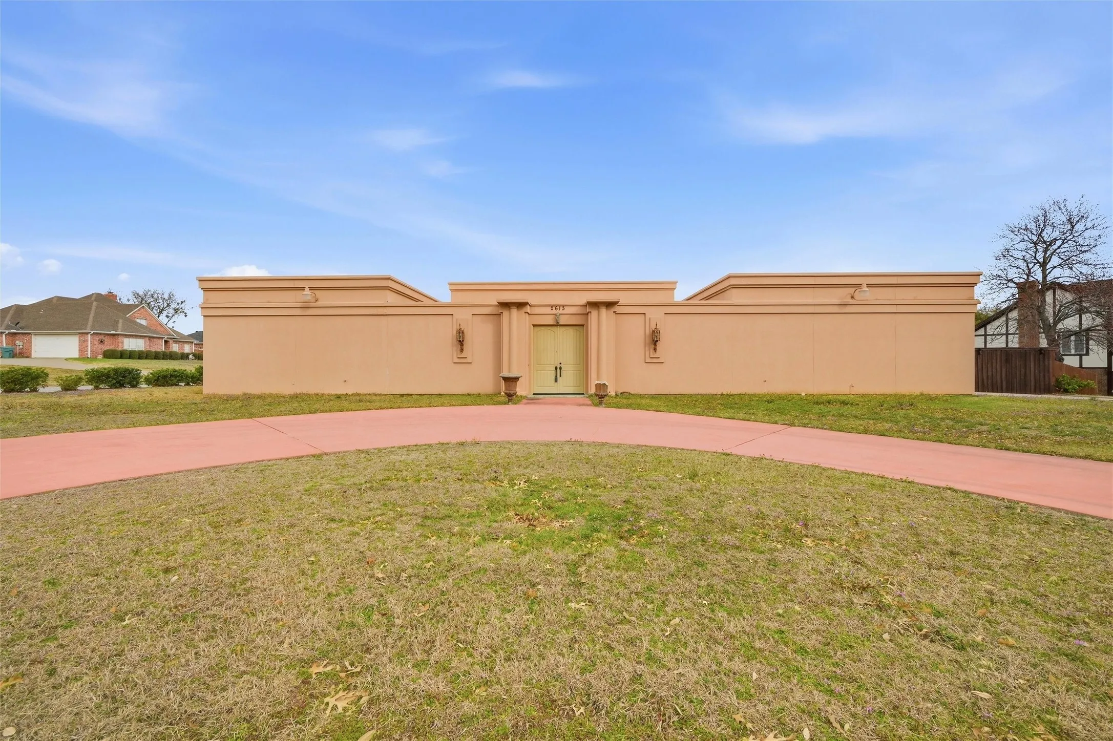 Single Family Residence For Sale in Grayson County , 2613 W Cascade Drive, Sherman, Texas 75092, 3 Bedroom, 4 Bathroom, 2 Garage spaces, 3,984 Sqft, built in 1986, mls#21186277, Real Estate Agent in Sherman, Homes For Sale in Grayson county, Homes For Sale in Sherman, Realtor in Sherman Texas, Real Estate Brokerage Independent Realty Texas, Luminita Cordes Realtor