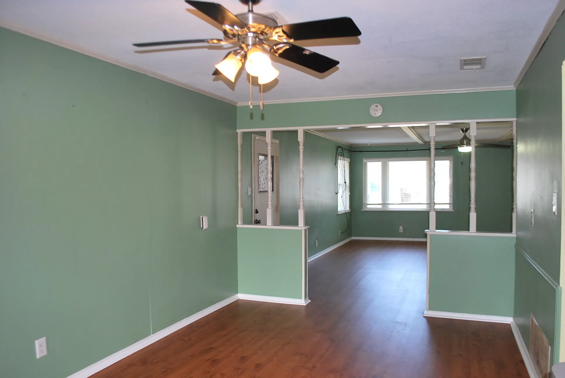 Single Family Residence For Sale in Grayson County , 2604 W Johnson Street, Denison, Texas 75020, 2 Bedroom, 2 Bathroom, Garage spaces, 1,411 Sqft, built in 1959, Preowned, mls#21186580, Real Estate Agent in Denison, Homes For Sale in Grayson county, Homes For Sale in Denison, Realtor in Denison Texas, Real Estate Brokerage Independent Realty Texas, Luminita Cordes Realtor