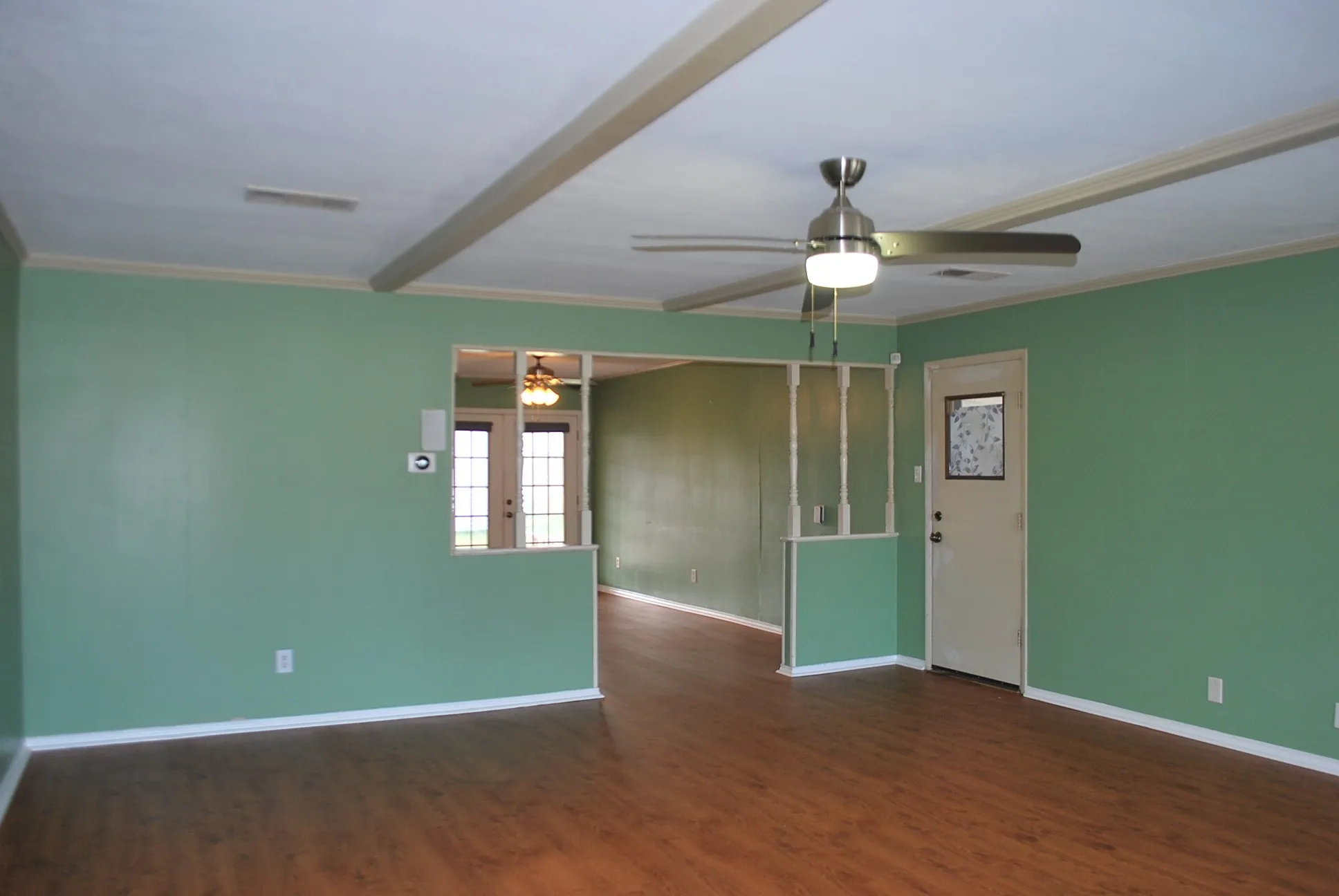 Single Family Residence For Sale in Grayson County , 2604 W Johnson Street, Denison, Texas 75020, 2 Bedroom, 2 Bathroom, Garage spaces, 1,411 Sqft, built in 1959, Preowned, mls#21186580, Real Estate Agent in Denison, Homes For Sale in Grayson county, Homes For Sale in Denison, Realtor in Denison Texas, Real Estate Brokerage Independent Realty Texas, Luminita Cordes Realtor