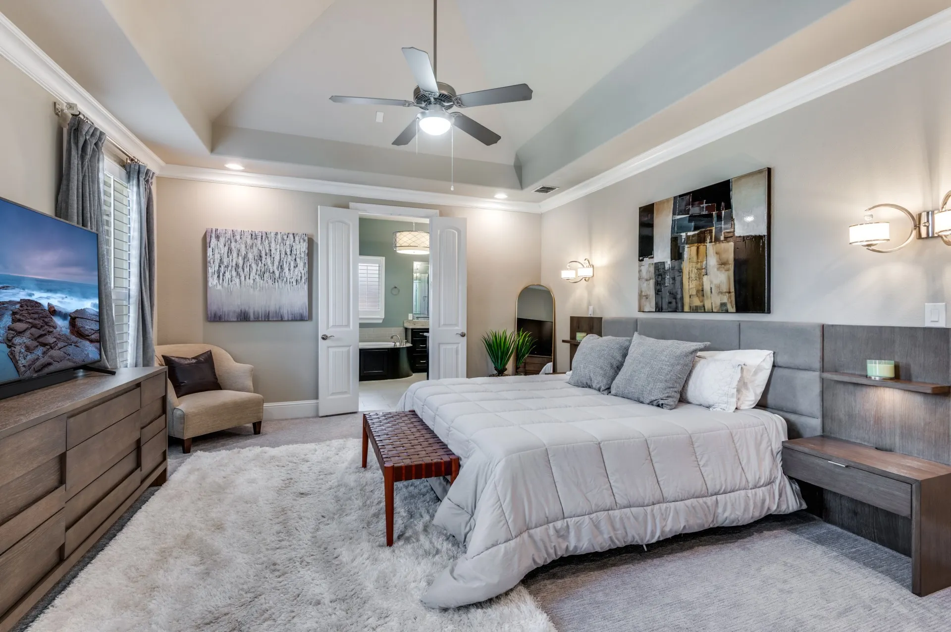 Single Family Residence For Sale in Dallas County , 647 Fountainview Drive, Irving, Texas 75039, 4 Bedroom, 5 Bathroom, 3 Garage spaces, 3,908 Sqft, built in 2014, Preowned, mls#21185838, Real Estate Agent in Irving, Homes For Sale in Dallas county, Homes For Sale in Irving, Realtor in Irving Texas, Real Estate Brokerage Independent Realty Texas, Luminita Cordes Realtor