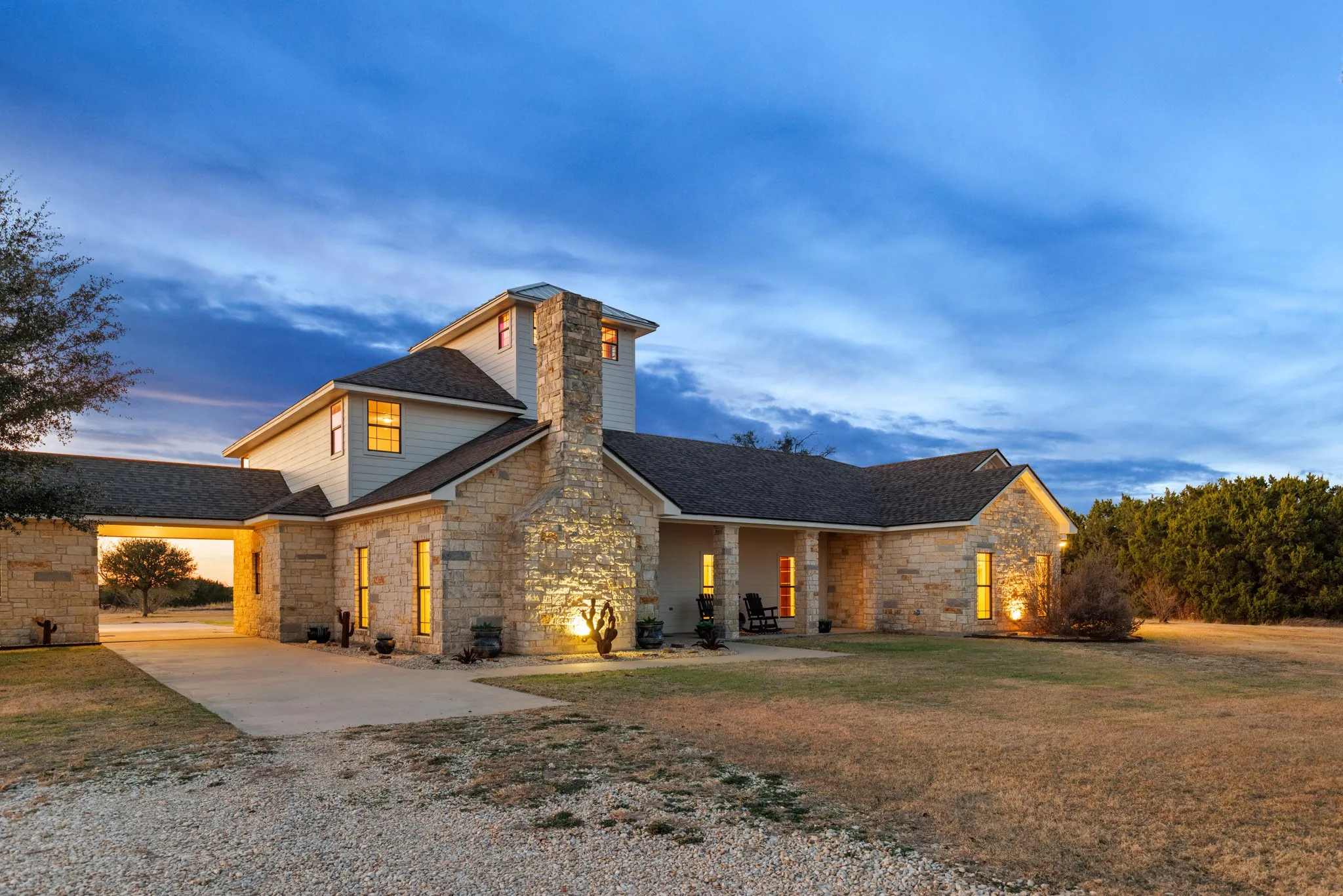 Farm For Sale in Coryell County , 1140 County Road 130, Gatesville, Texas 76528, 3 Bedroom, 3 Bathroom, 3 Garage spaces, 3,725 Sqft, built in 2005, Price $1,775,000, mls#21186637, Real Estate Agent in Gatesville, Homes For Sale in Coryell county, Homes For Sale in Gatesville, Realtor in Gatesville Texas, Real Estate Brokerage Independent Realty Texas, Luminita Cordes Realtor