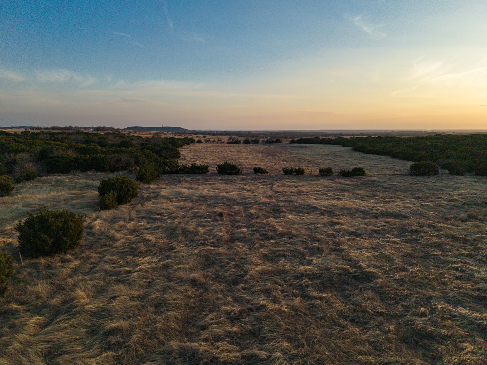 Farm For Sale in Coryell County , 1140 County Road 130, Gatesville, Texas 76528, 3 Bedroom, 3 Bathroom, 3 Garage spaces, 3,725 Sqft, built in 2005, Price $1,775,000, mls#21186637, Real Estate Agent in Gatesville, Homes For Sale in Coryell county, Homes For Sale in Gatesville, Realtor in Gatesville Texas, Real Estate Brokerage Independent Realty Texas, Luminita Cordes Realtor