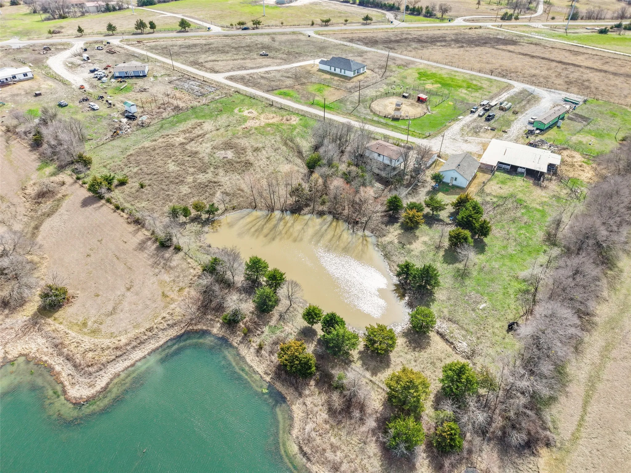Single Family Residence For Sale in Collin County , 19491 Fm 981, Leonard, Texas 75452, 8 Bedroom, 7 Bathroom, Garage spaces, 3,665 Sqft, built in 2017, mls#21185683, Real Estate Agent in Leonard, Homes For Sale in Collin county, Homes For Sale in Leonard, Realtor in Leonard Texas, Real Estate Brokerage Independent Realty Texas, Luminita Cordes Realtor