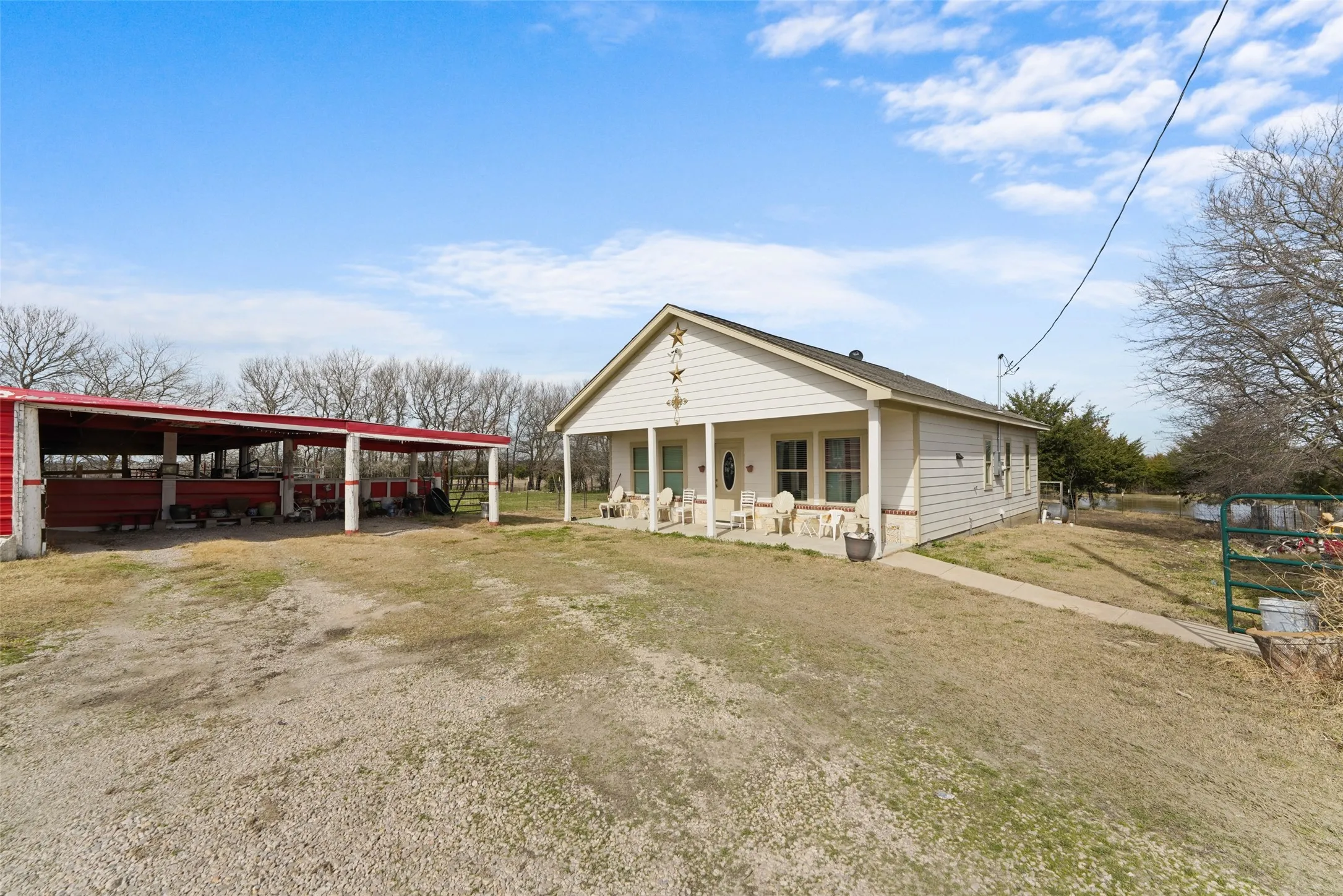 Single Family Residence For Sale in Collin County , 19491 Fm 981, Leonard, Texas 75452, 8 Bedroom, 7 Bathroom, Garage spaces, 3,665 Sqft, built in 2017, mls#21185683, Real Estate Agent in Leonard, Homes For Sale in Collin county, Homes For Sale in Leonard, Realtor in Leonard Texas, Real Estate Brokerage Independent Realty Texas, Luminita Cordes Realtor