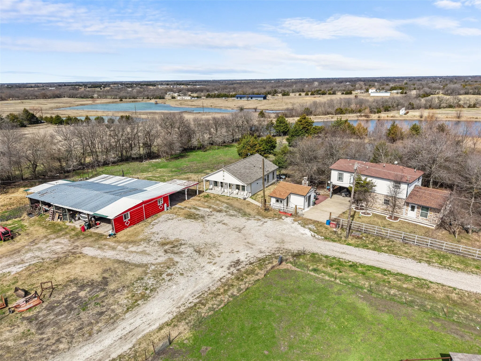 Single Family Residence For Sale in Collin County , 19491 Fm 981, Leonard, Texas 75452, 8 Bedroom, 7 Bathroom, Garage spaces, 3,665 Sqft, built in 2017, mls#21185683, Real Estate Agent in Leonard, Homes For Sale in Collin county, Homes For Sale in Leonard, Realtor in Leonard Texas, Real Estate Brokerage Independent Realty Texas, Luminita Cordes Realtor