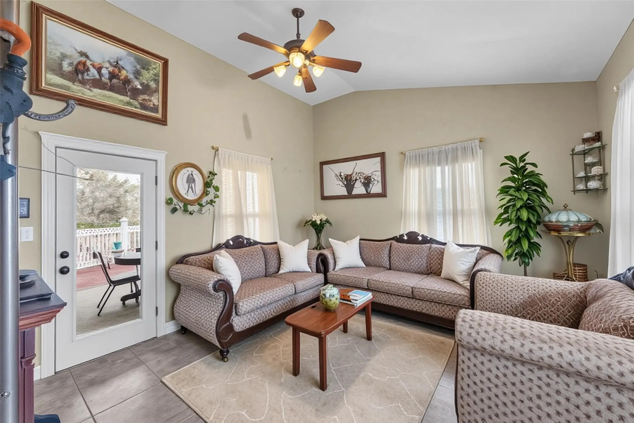Single Family Residence For Sale in Collin County , 19491 Fm 981, Leonard, Texas 75452, 8 Bedroom, 7 Bathroom, Garage spaces, 3,665 Sqft, built in 2017, mls#21185683, Real Estate Agent in Leonard, Homes For Sale in Collin county, Homes For Sale in Leonard, Realtor in Leonard Texas, Real Estate Brokerage Independent Realty Texas, Luminita Cordes Realtor