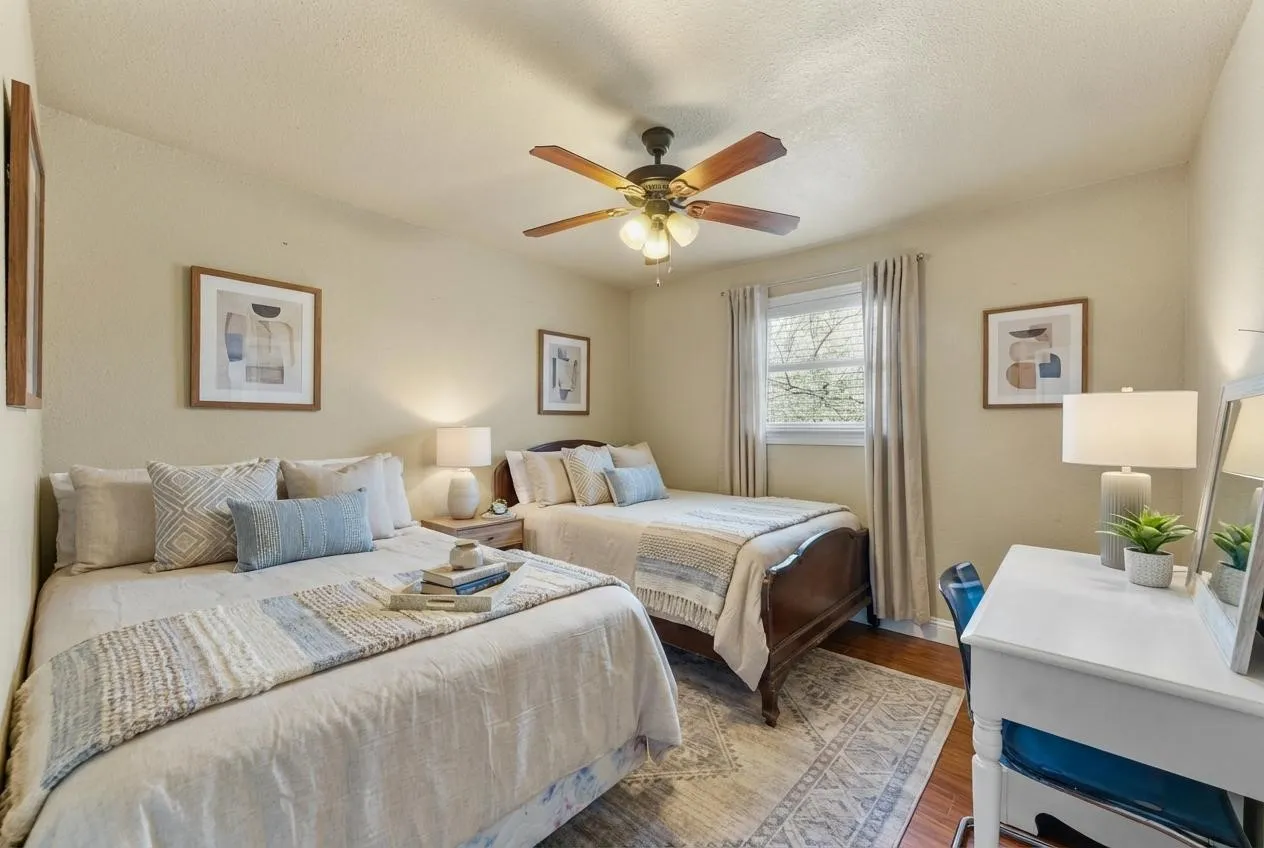 Single Family Residence For Sale in Collin County , 19491 Fm 981, Leonard, Texas 75452, 8 Bedroom, 7 Bathroom, Garage spaces, 3,665 Sqft, built in 2017, mls#21185683, Real Estate Agent in Leonard, Homes For Sale in Collin county, Homes For Sale in Leonard, Realtor in Leonard Texas, Real Estate Brokerage Independent Realty Texas, Luminita Cordes Realtor