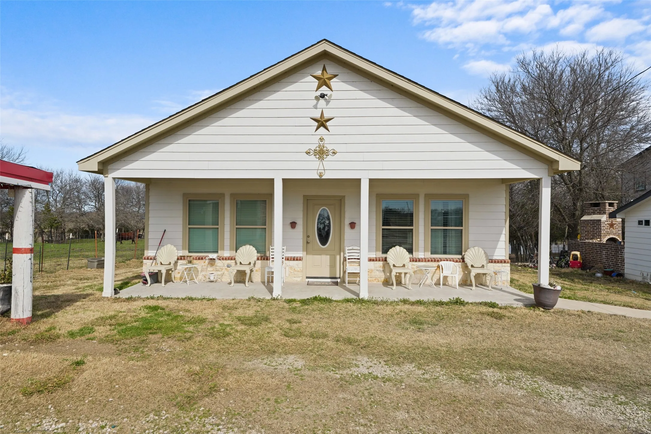 Single Family Residence For Sale in Collin County , 19491 Fm 981, Leonard, Texas 75452, 8 Bedroom, 7 Bathroom, Garage spaces, 3,665 Sqft, built in 2017, mls#21185683, Real Estate Agent in Leonard, Homes For Sale in Collin county, Homes For Sale in Leonard, Realtor in Leonard Texas, Real Estate Brokerage Independent Realty Texas, Luminita Cordes Realtor