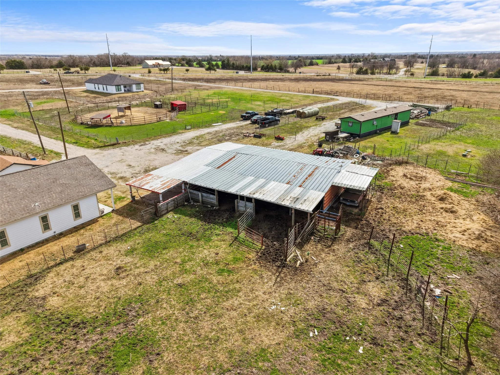 Single Family Residence For Sale in Collin County , 19491 Fm 981, Leonard, Texas 75452, 8 Bedroom, 7 Bathroom, Garage spaces, 3,665 Sqft, built in 2017, mls#21185683, Real Estate Agent in Leonard, Homes For Sale in Collin county, Homes For Sale in Leonard, Realtor in Leonard Texas, Real Estate Brokerage Independent Realty Texas, Luminita Cordes Realtor