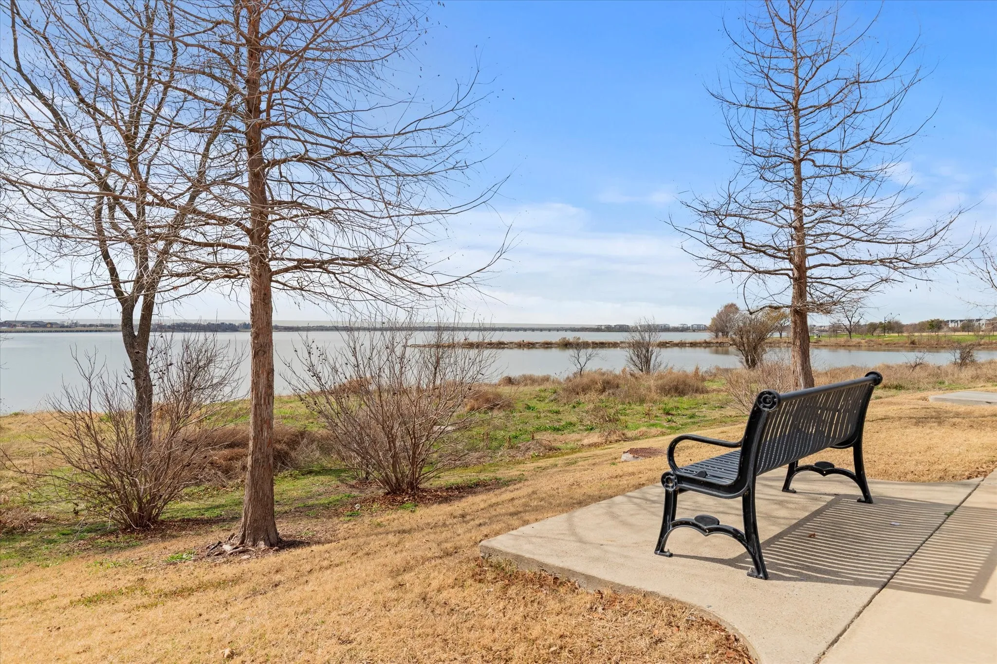 Townhouse For Sale in Dallas County , 7829 Bayside Drive, Rowlett, Texas 75088, 3 Bedroom, 4 Bathroom, 2 Garage spaces, 2,273 Sqft, built in 2022, mls#21186759, Real Estate Agent in Rowlett, Homes For Sale in Dallas county, Homes For Sale in Rowlett, Realtor in Rowlett Texas, Real Estate Brokerage Independent Realty Texas, Luminita Cordes Realtor