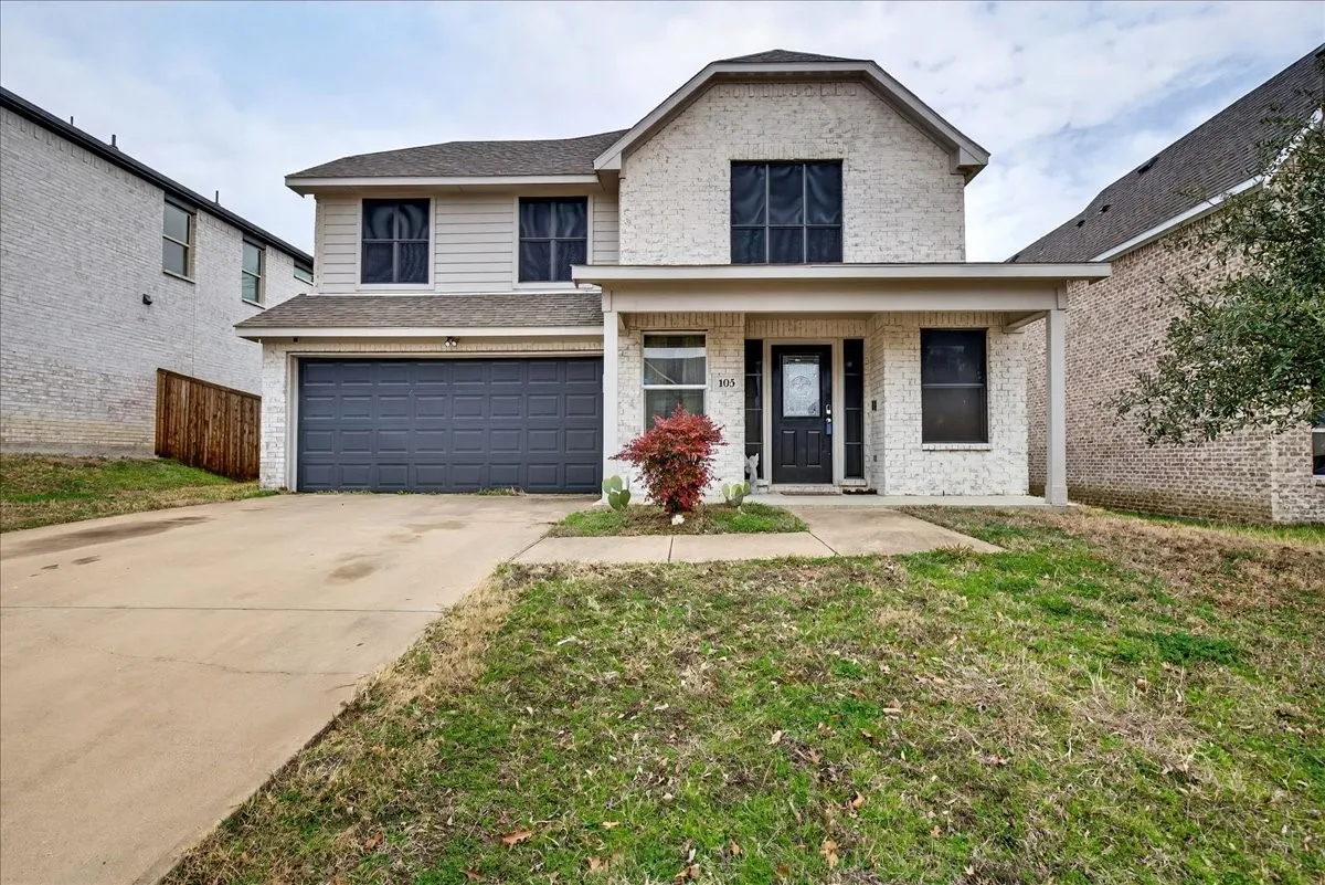 Front of home with a covered porch