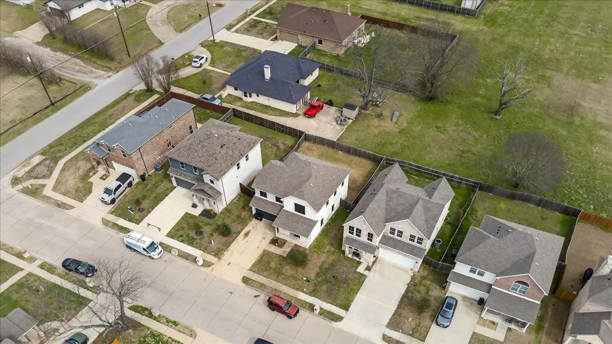 Aerial view of the area around the home