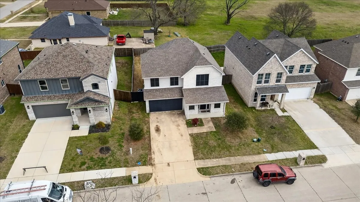 Aerial view of the area around the home