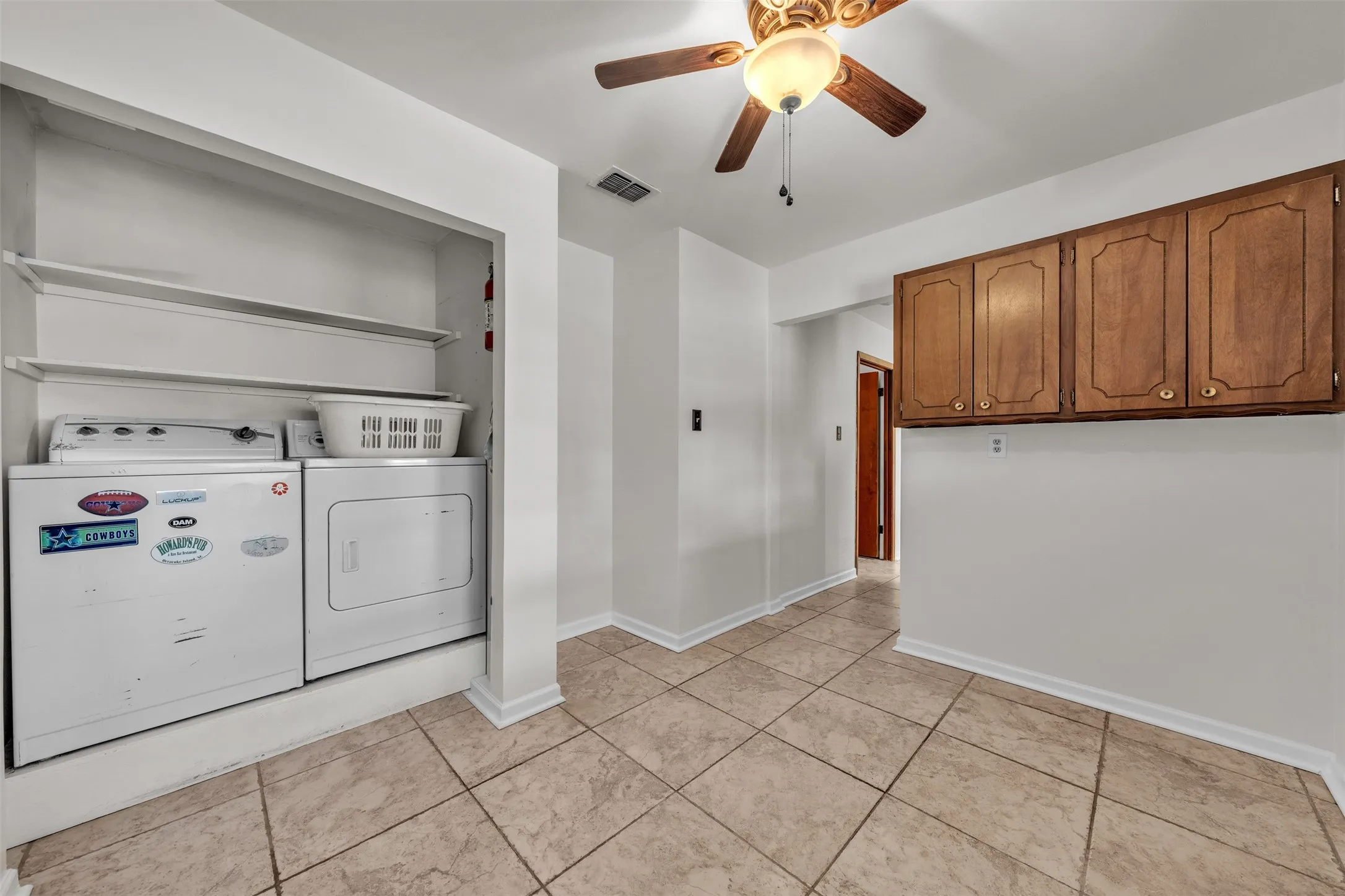 Farm For Sale in Johnson County , 5400 County Road 402, Grandview, Texas 76050, 3 Bedroom, 2 Bathroom, 5 Garage spaces, 1,872 Sqft, built in 1970, Preowned, mls#21185719, Real Estate Agent in Grandview, Homes For Sale in Johnson county, Homes For Sale in Grandview, Realtor in Grandview Texas, Real Estate Brokerage Independent Realty Texas, Luminita Cordes Realtor
