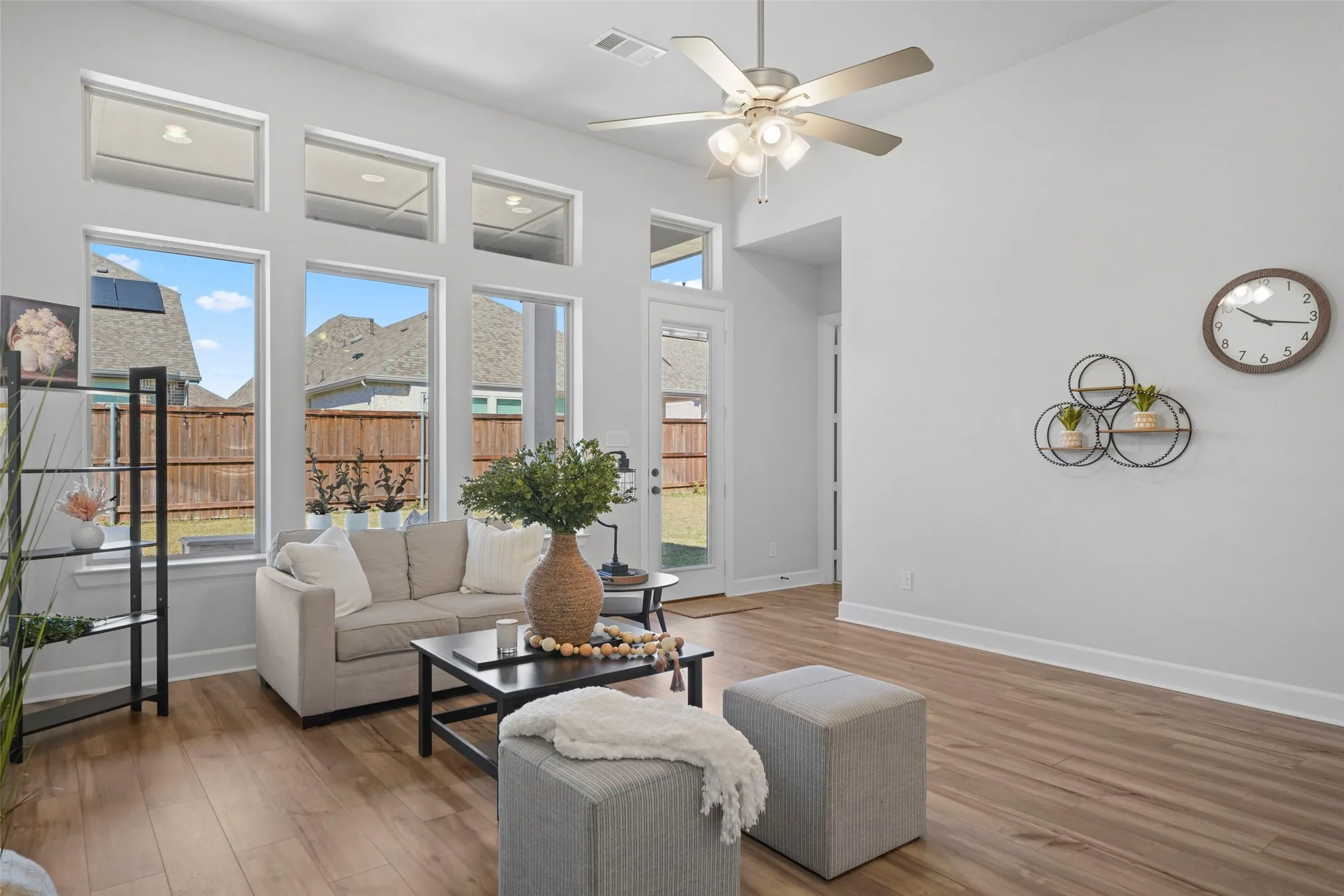 Single Family Residence For Sale in Denton County , 1921 Braided Mane Avenue, Aubrey, Texas 76227, 4 Bedrooms, 3 Bathrooms, 2 Garage spaces, 2,251 Sqft, built in 2022, Preowned, Price $597,000, mls#20781511, Real Estate Agent in Aubrey, Homes For Sale in Denton county, Homes For Sale in Aubrey, Realtor in Aubrey Texas, Real Estate Brokerage Independent Realty Texas, Luminita Cordes Realtor
